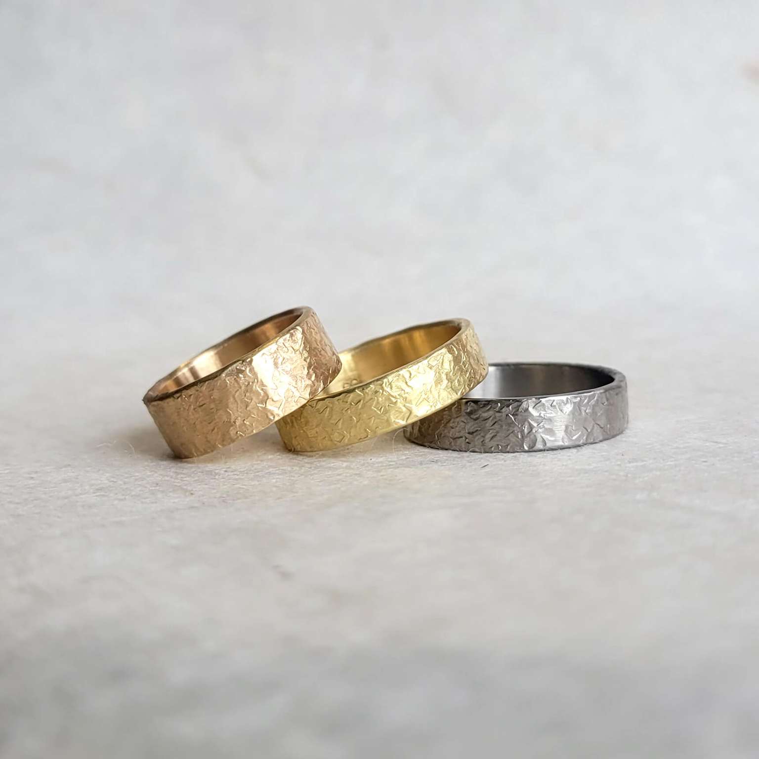 Silk Hammered Band