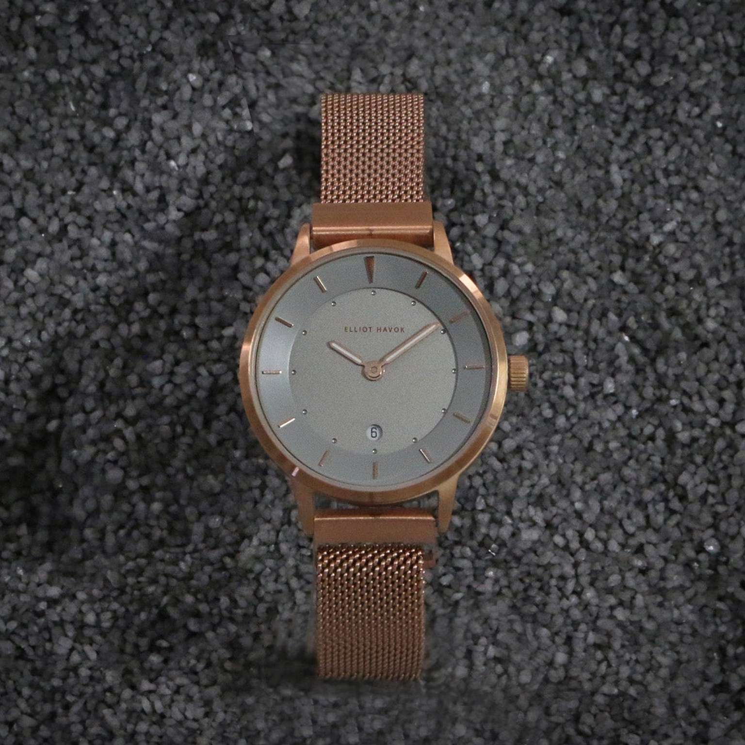 Cool Grey Minimalist Mesh