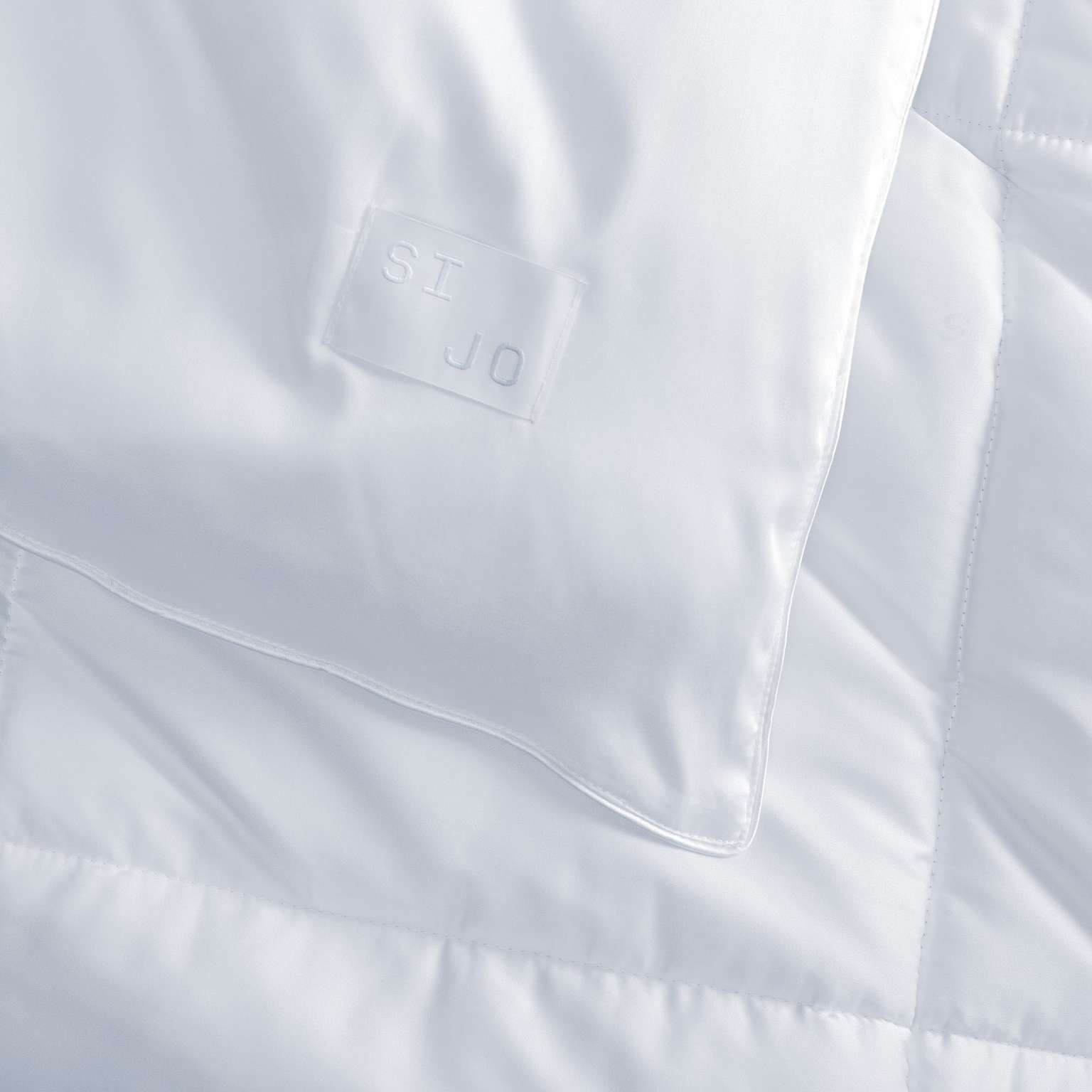 TempTune Comforter by SIJO
