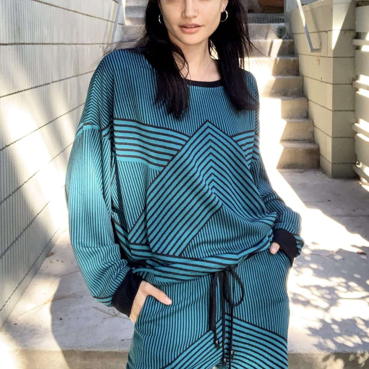 Brit Wit Sweatshirt Top