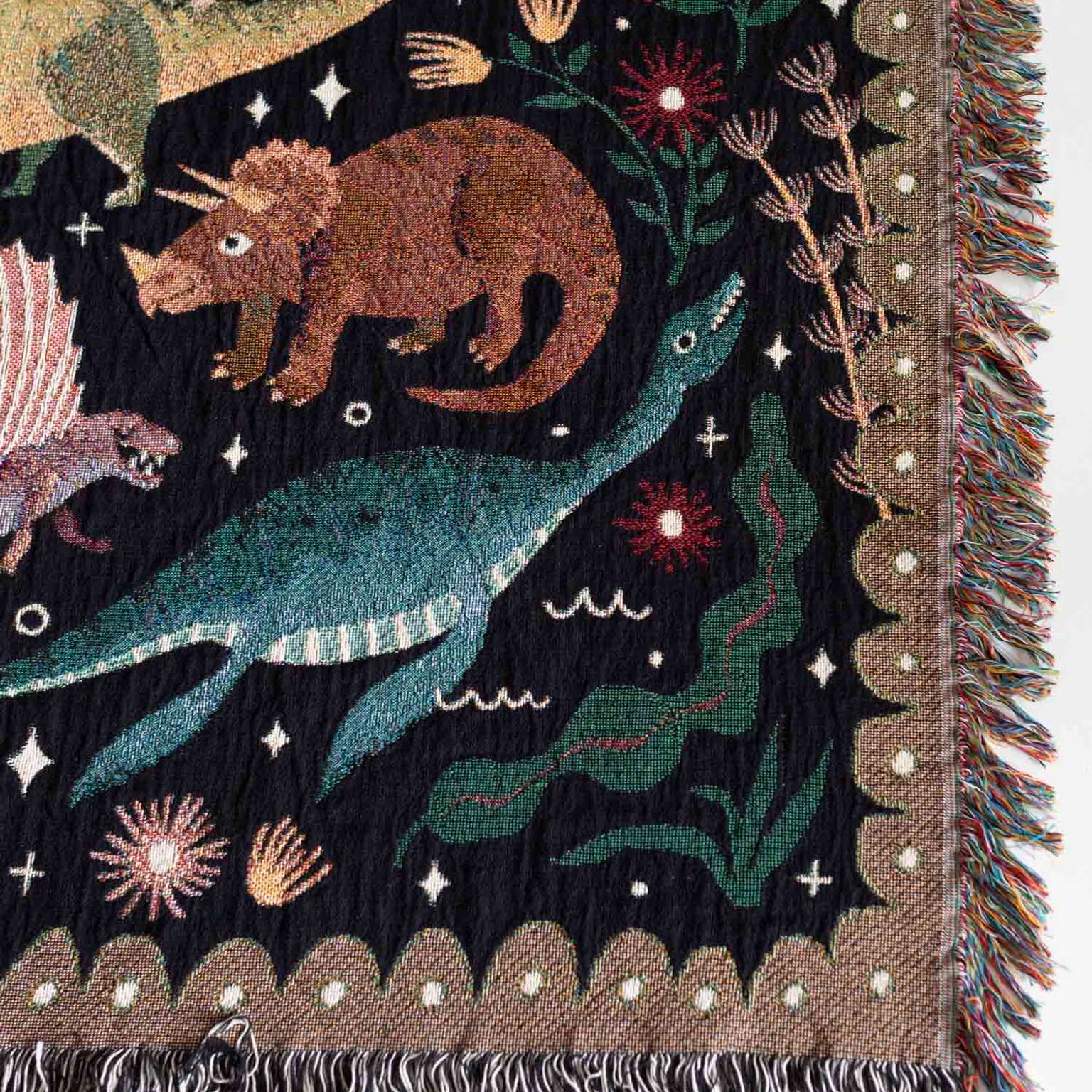 Dinosaur Throw Blanket (Black)