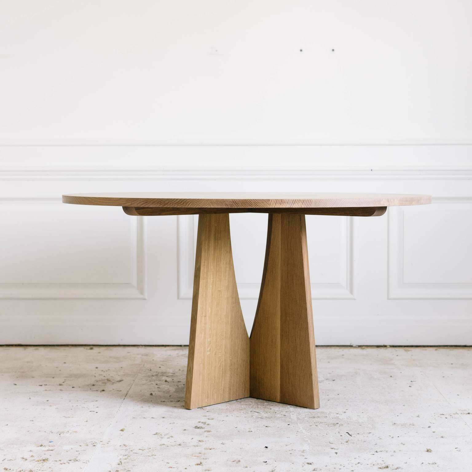 Mira Dining Table x Annabode