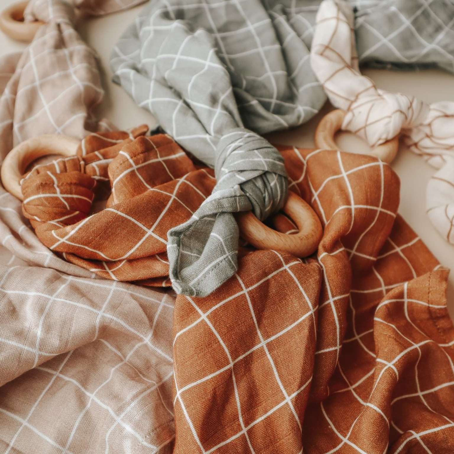 Teething Lovey || Mia
