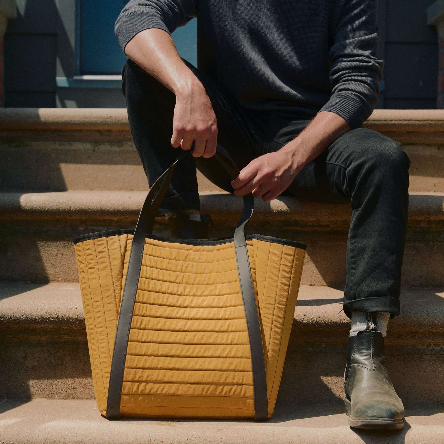 Arris Tote