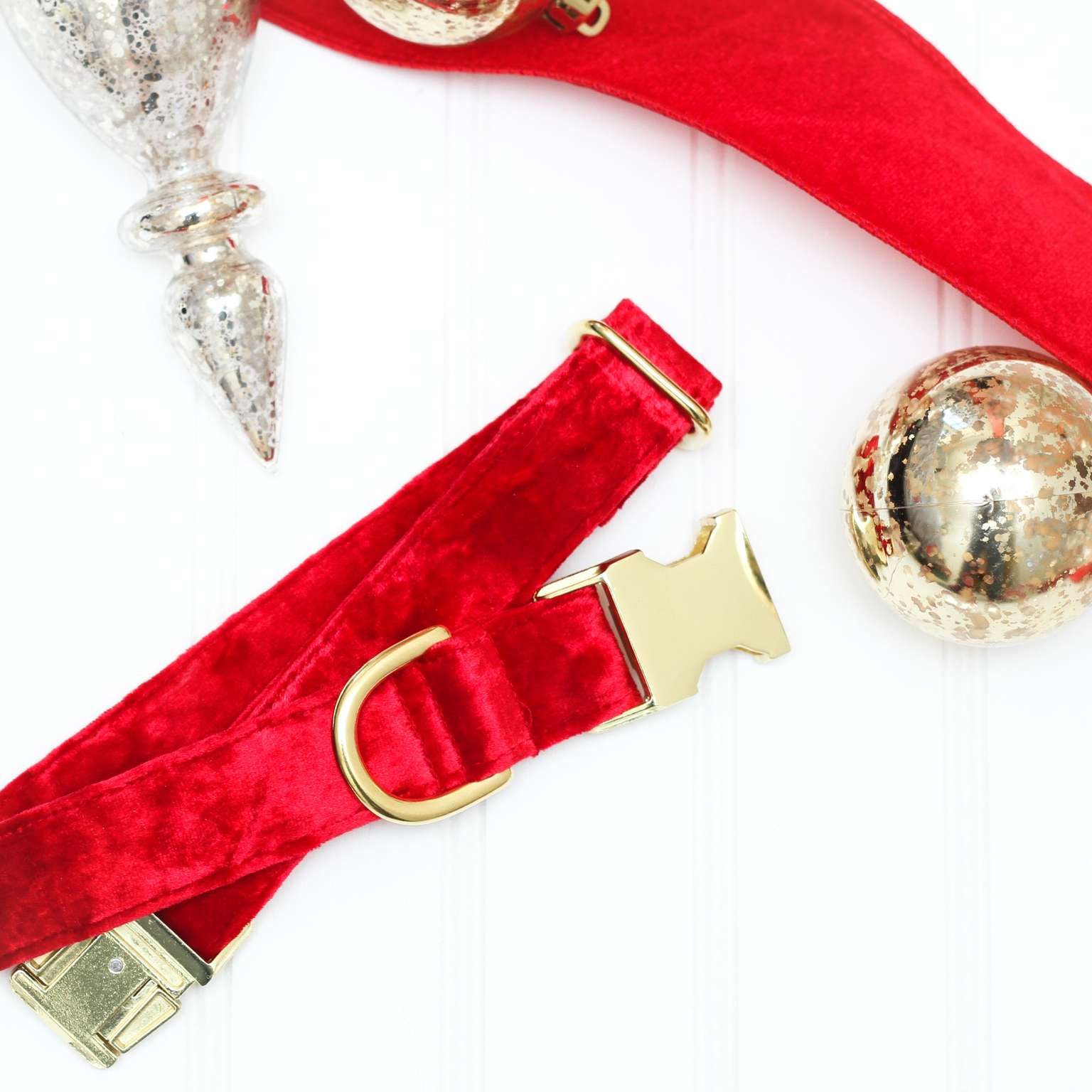 Red Velvet Dog Collar