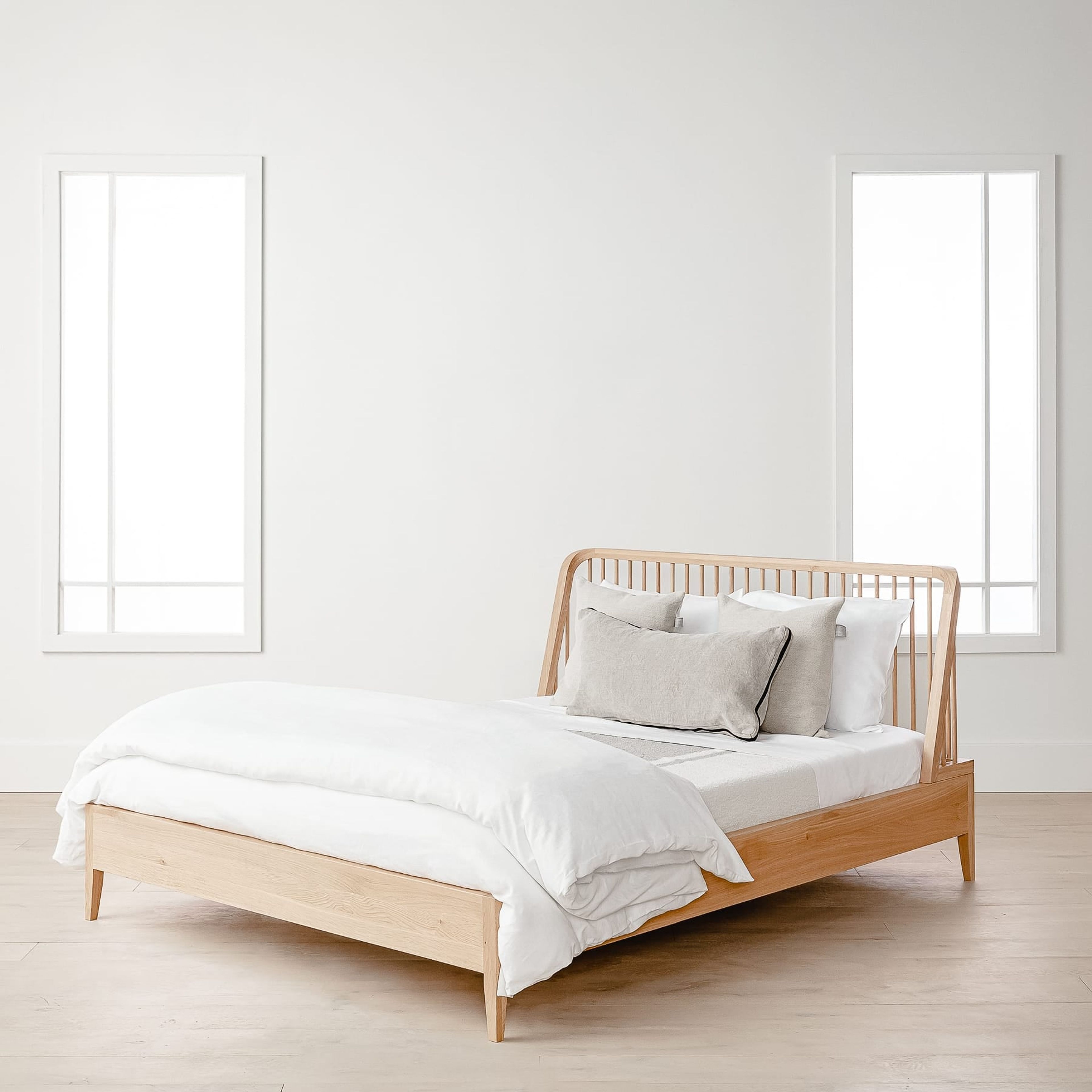 Addison Spindle Bed