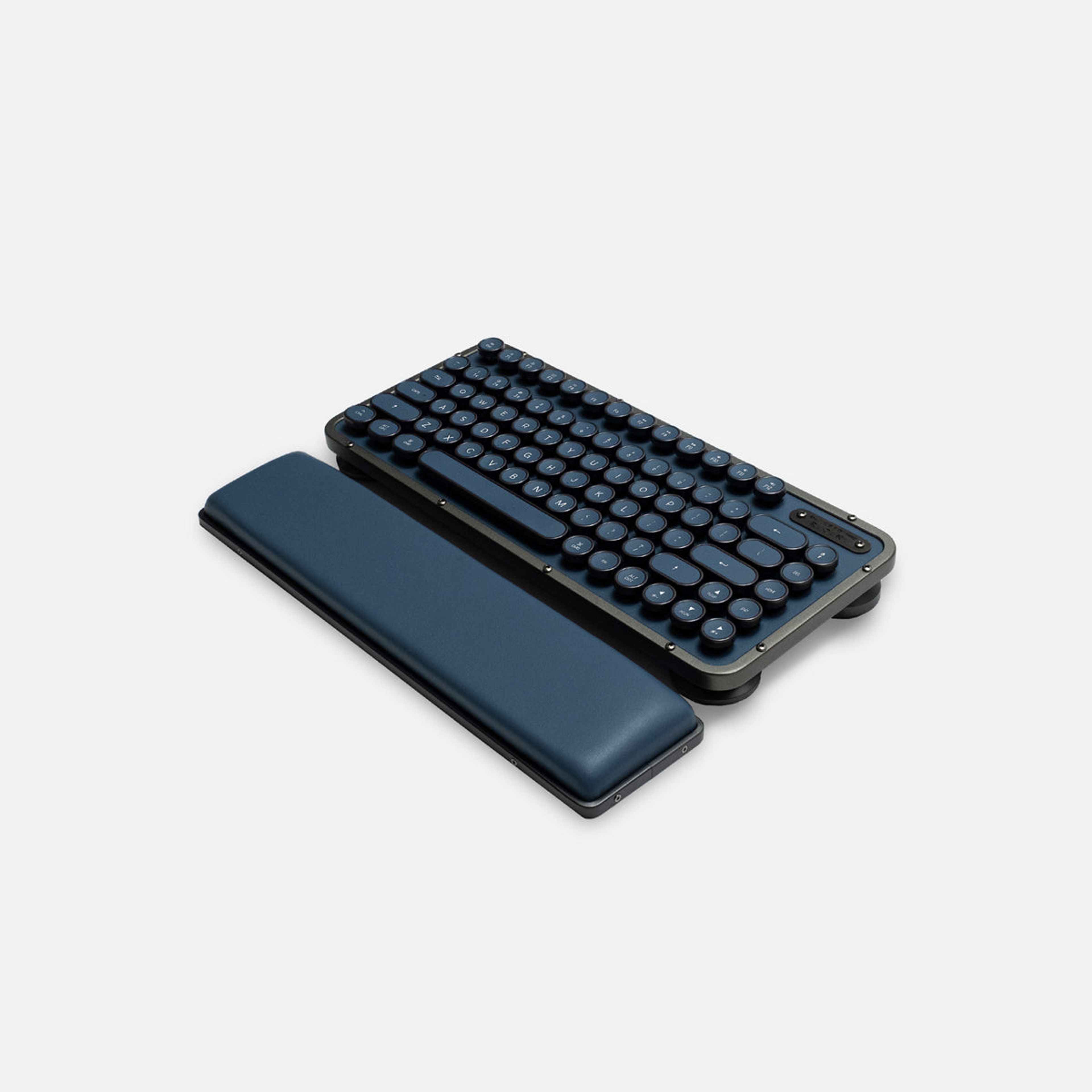 Retro Compact Keyboard Limited Ed Set