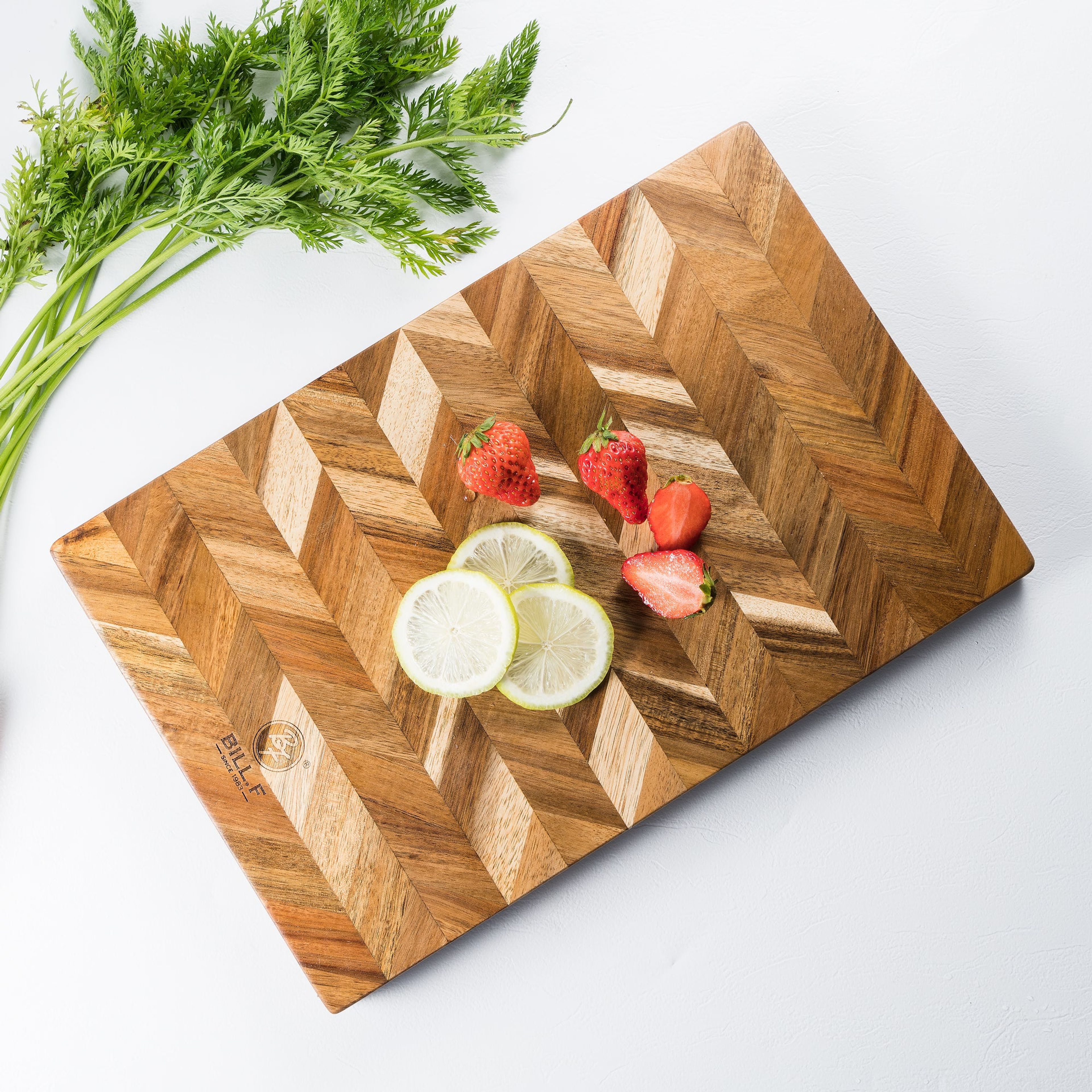 Acacia Wood Cutting Board for Kitchen, End Grain Chopping Board with Handle for Meat/Vegetables/Fruits 14‘’x10‘’