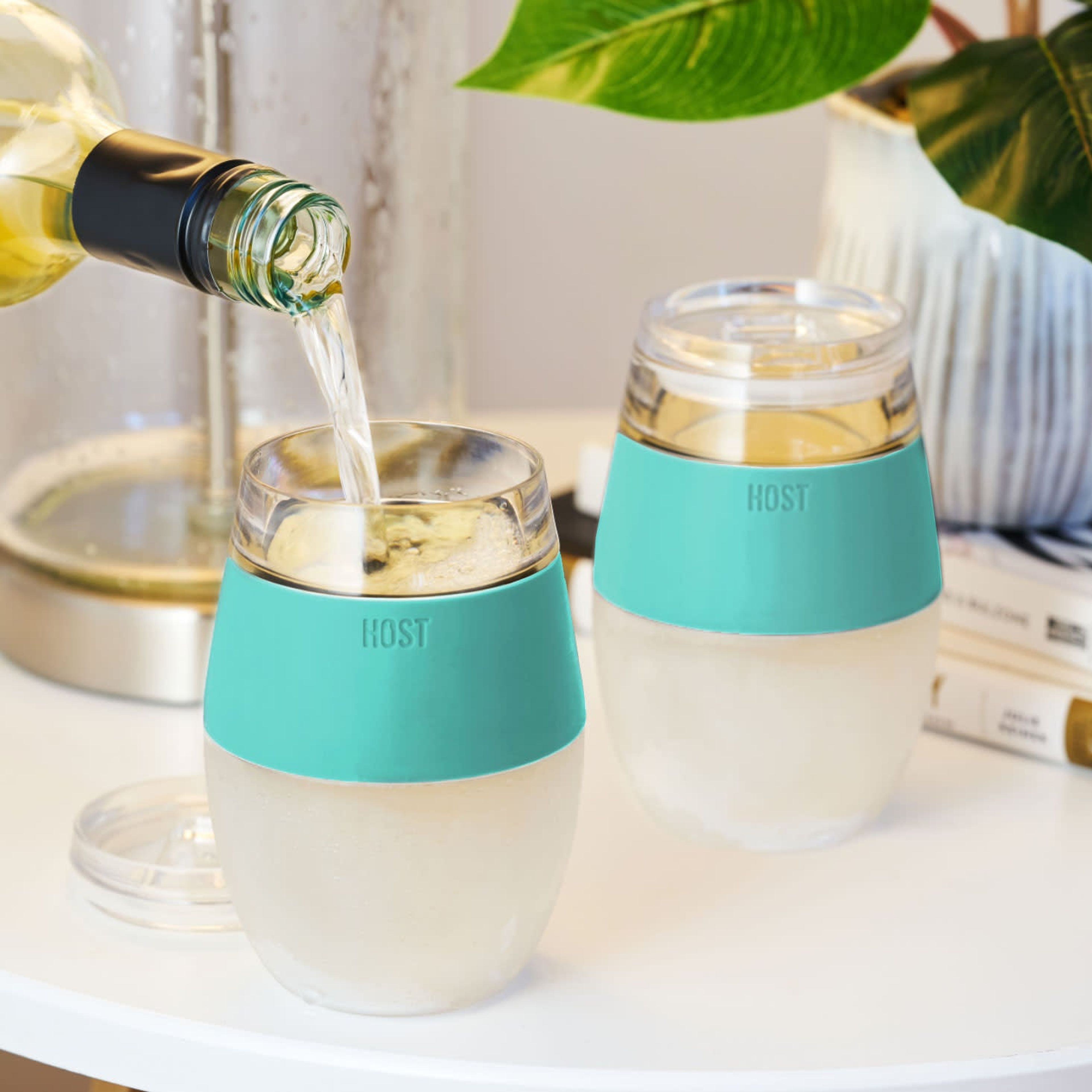 Wine FREEZE Cooling Cup in Mint, Set of 2