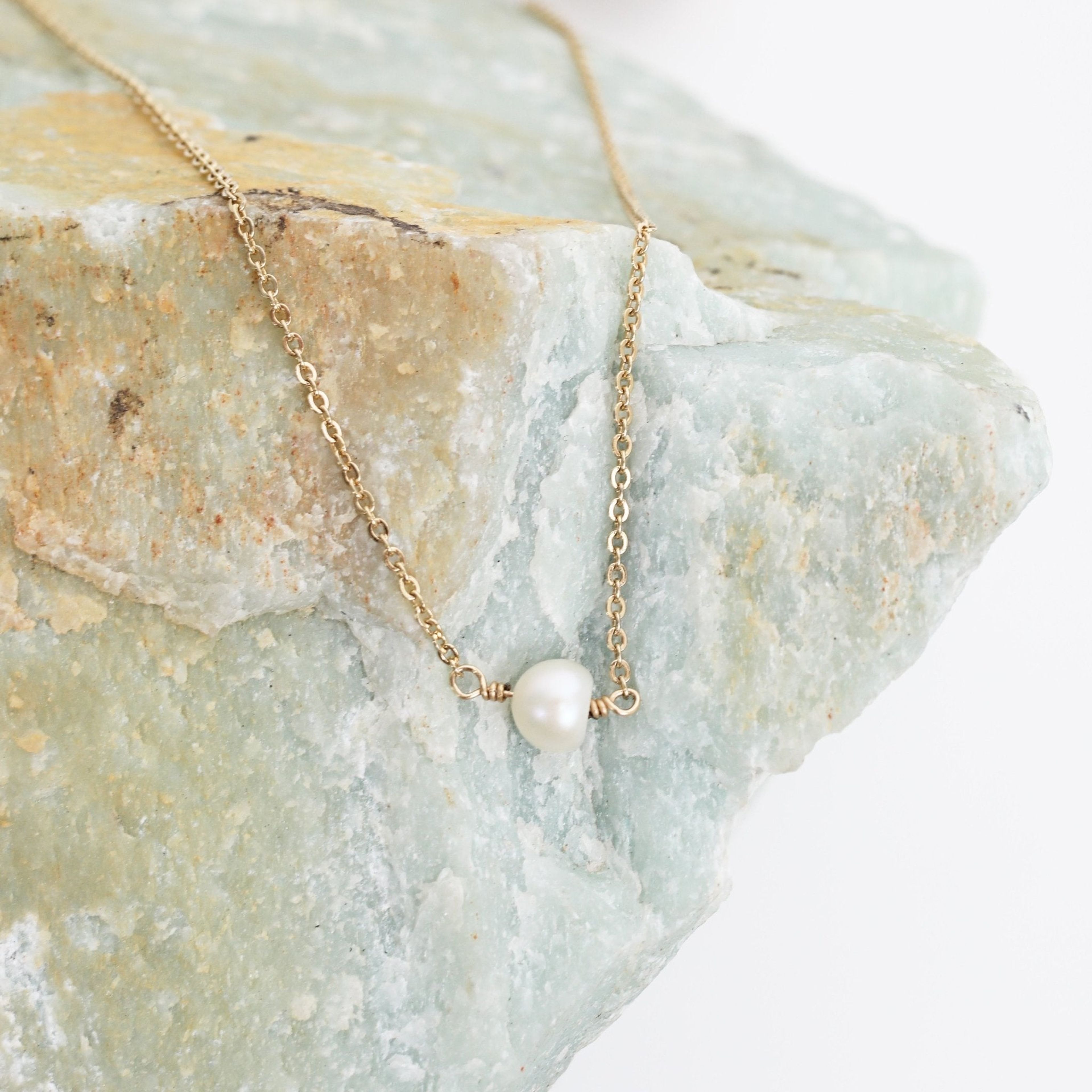 "The Small Pearl" Solitaire Freshwater Pearl Necklace