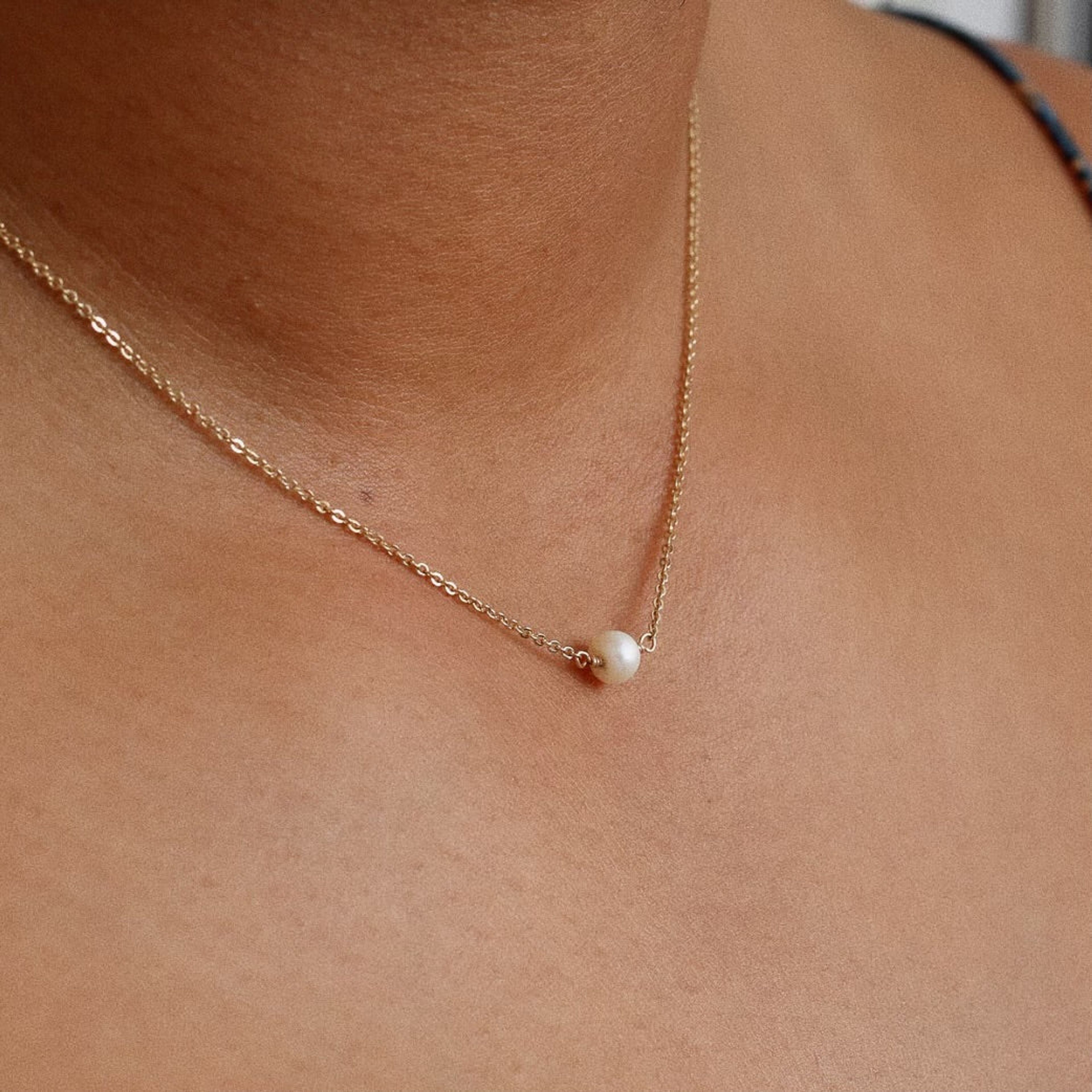"The Small Pearl" Solitaire Freshwater Pearl Necklace
