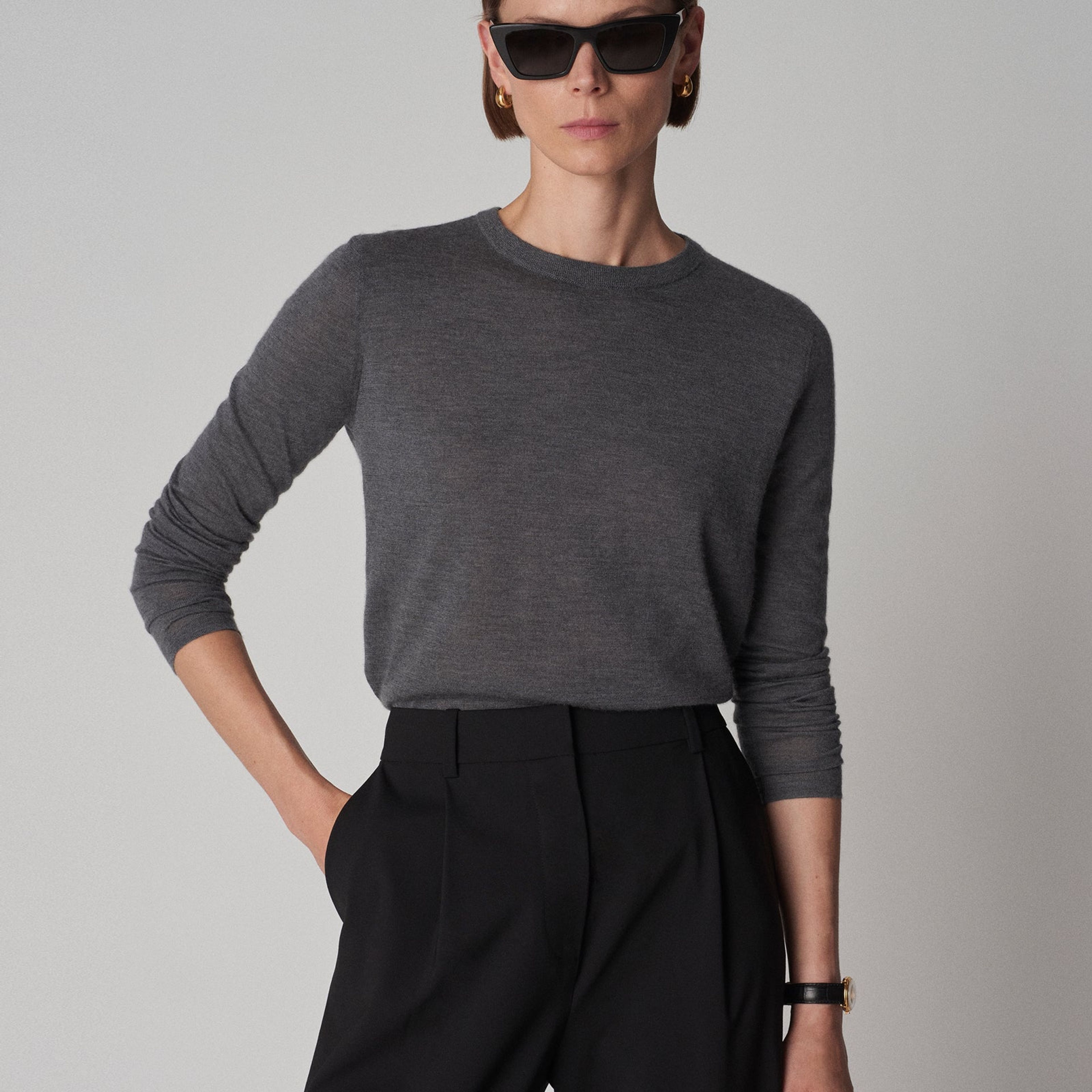 Long Sleeve Crew Neck Tee in Fine Cashmere - Grey