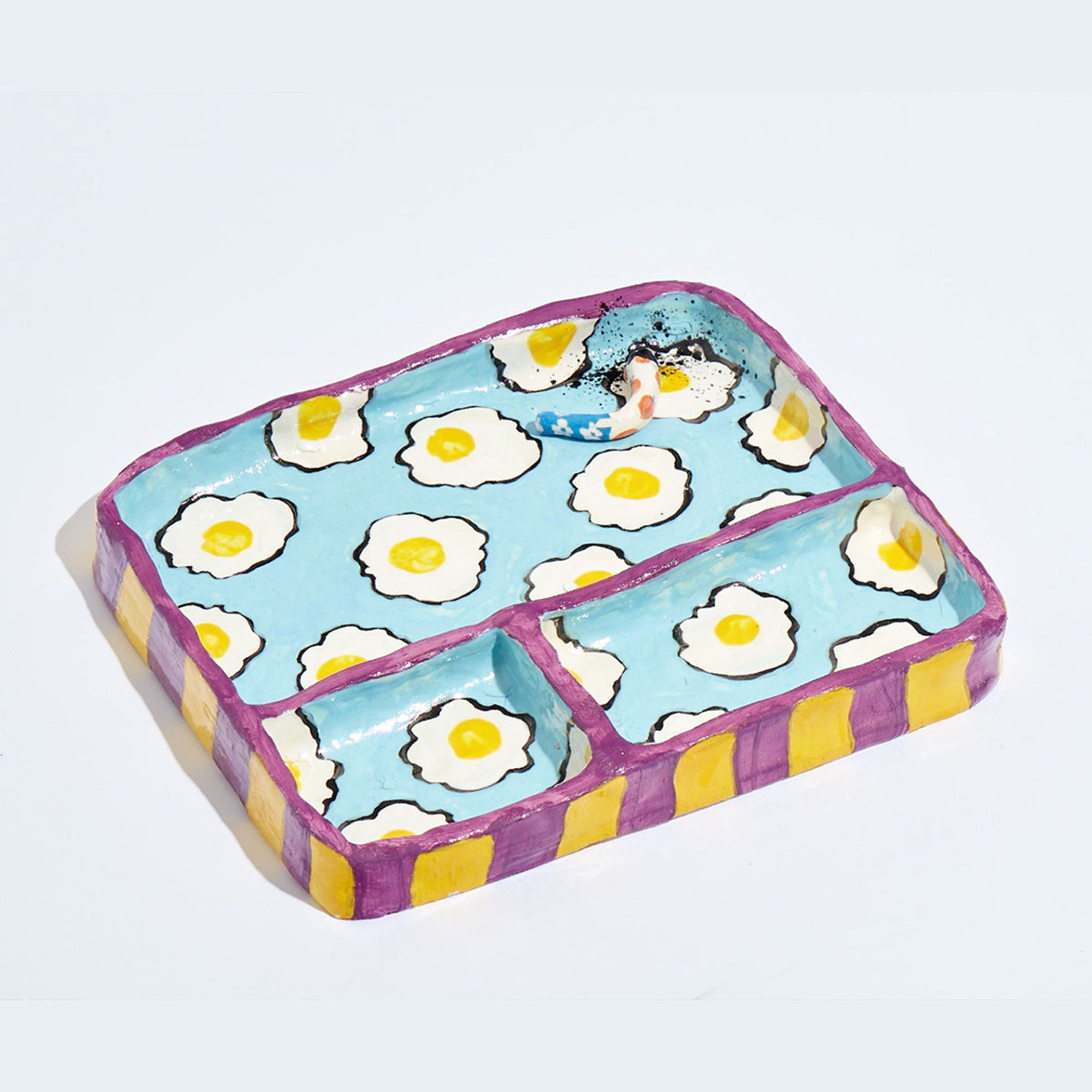 Edie Parker x Jake Clark Ceramic Rolling Tray in Fried Eggs