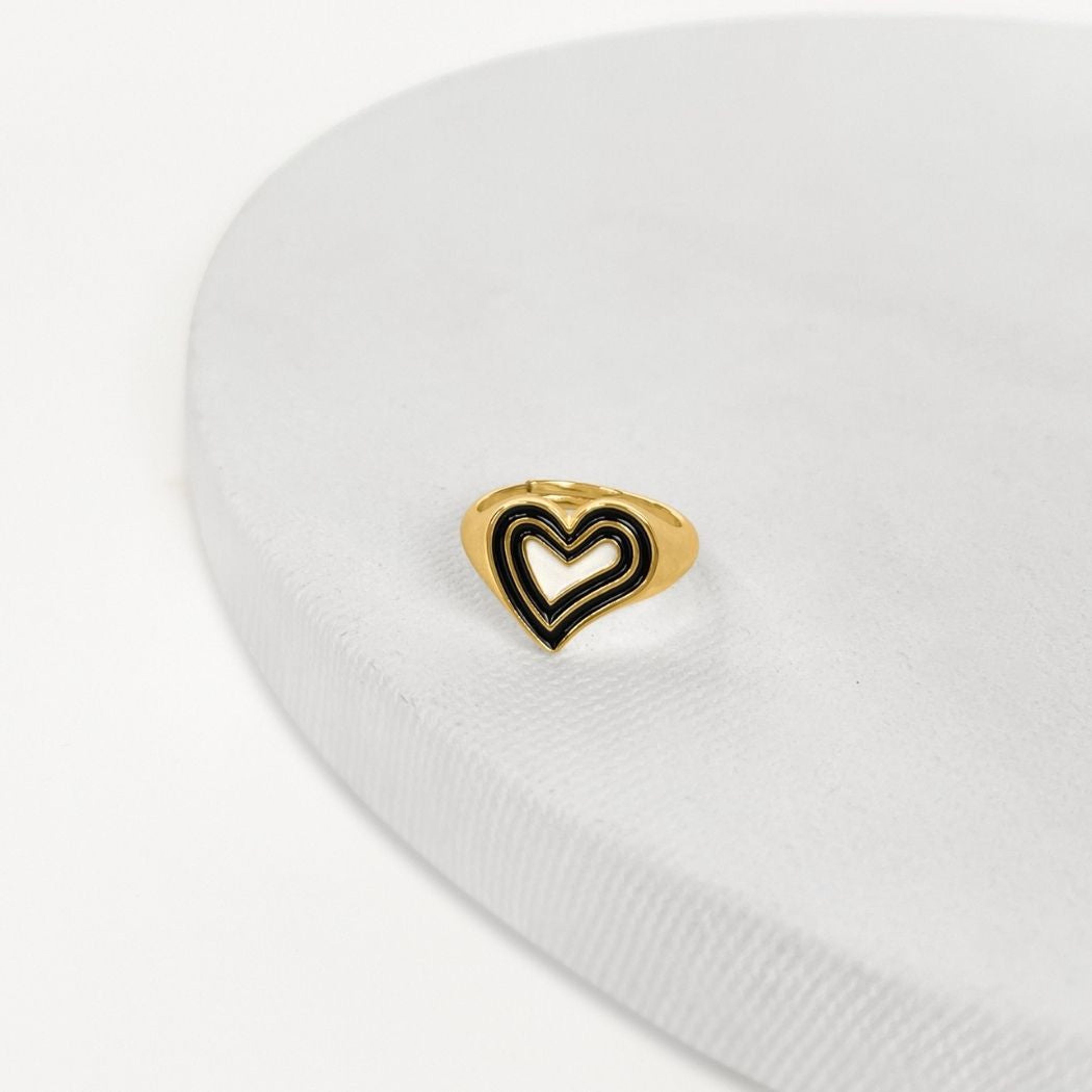 Deco Heart Signet Ring (Onyx & Ivory) - Gold