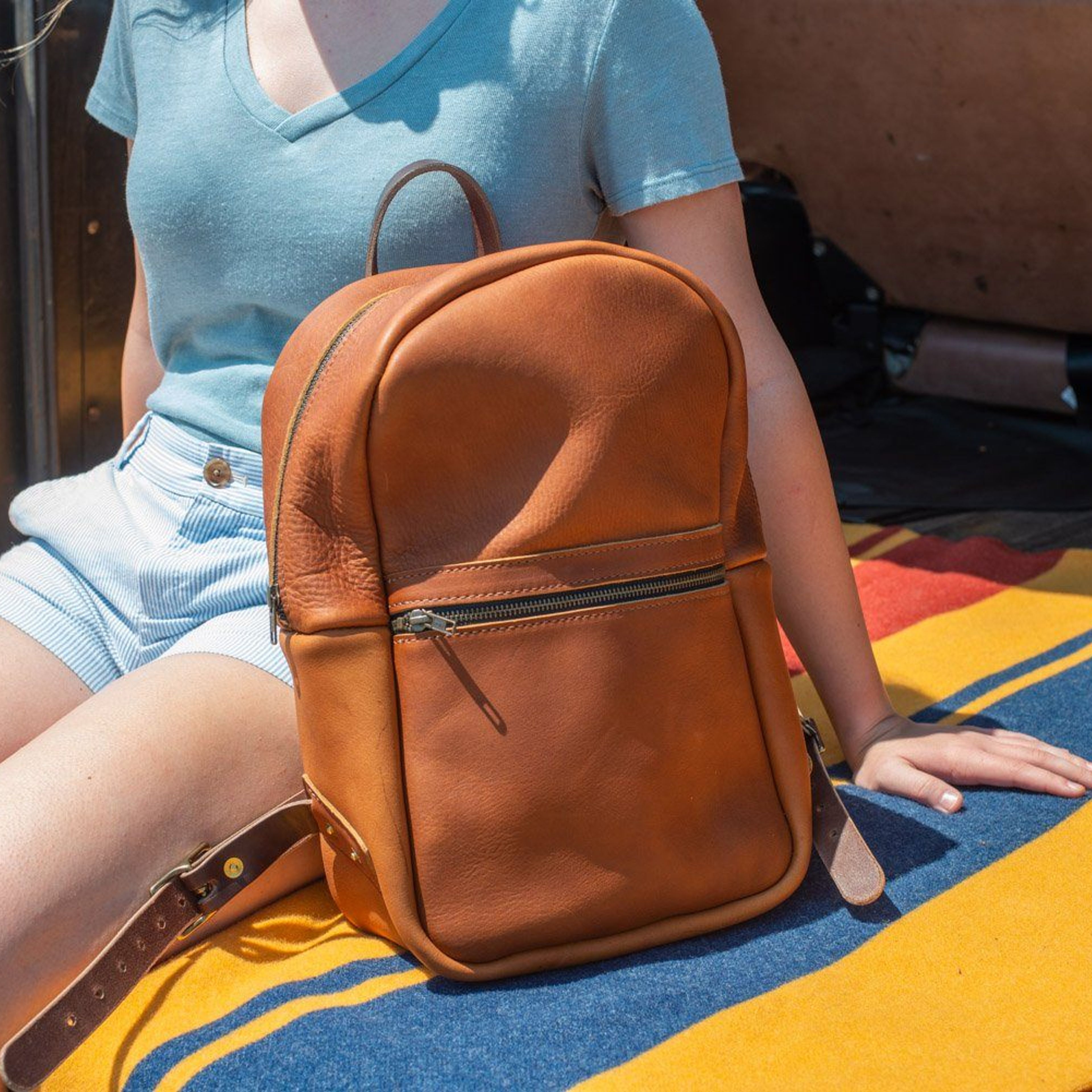 Classic Zippered Leather Backpack - Medium