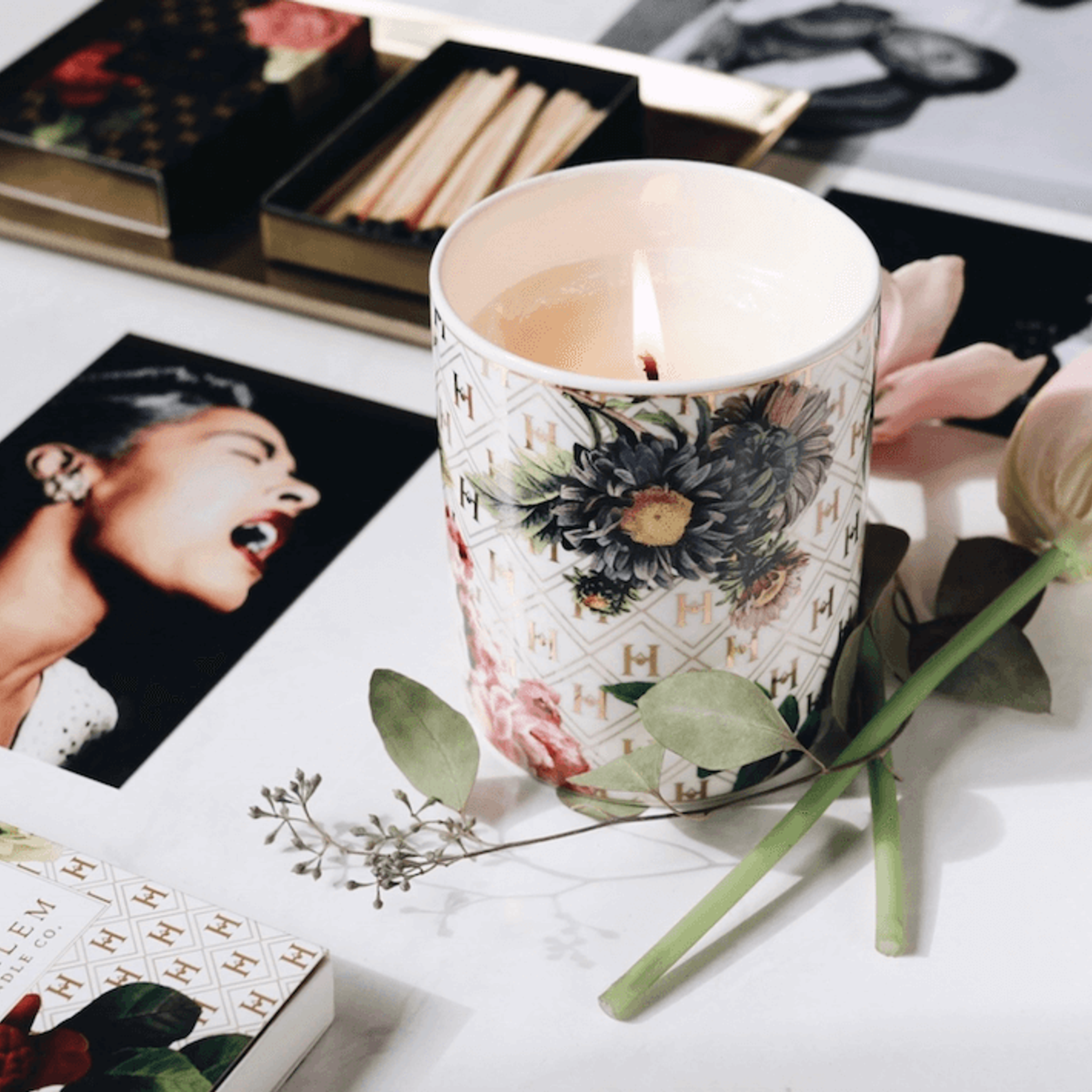 “Lady Day” White Floral Ceramic Luxury Candle