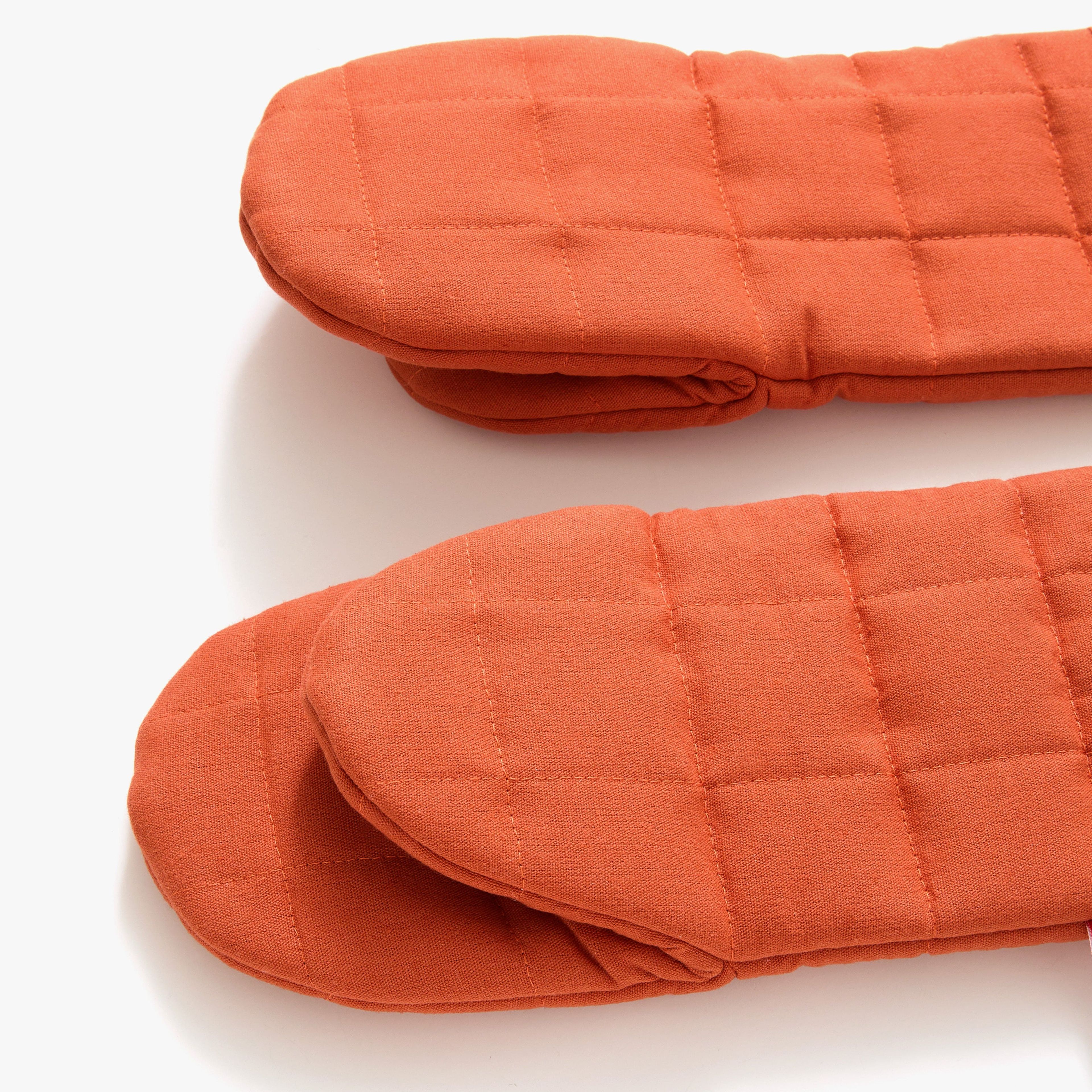 Paprika Red Oven Mitts