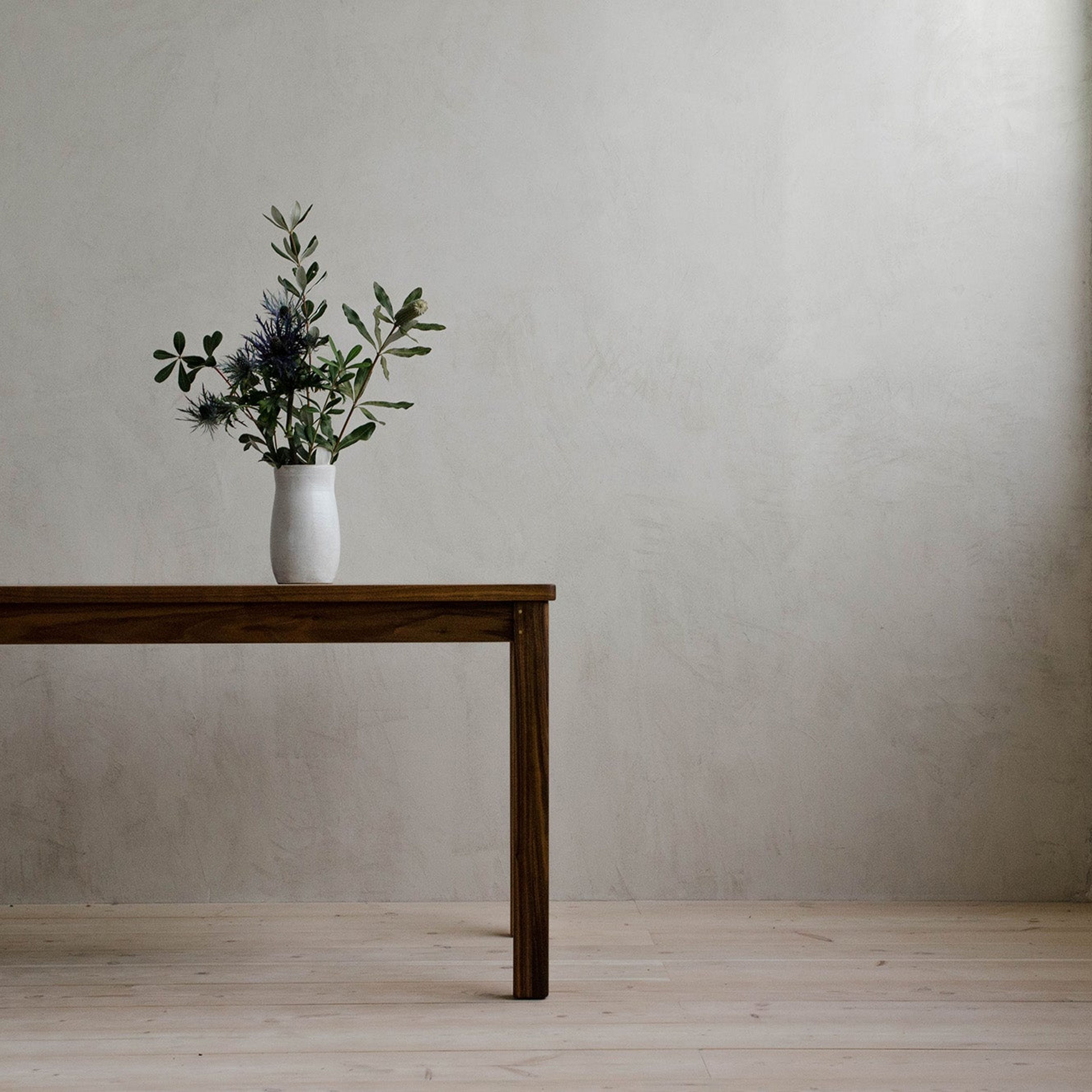 Lore Dining Table