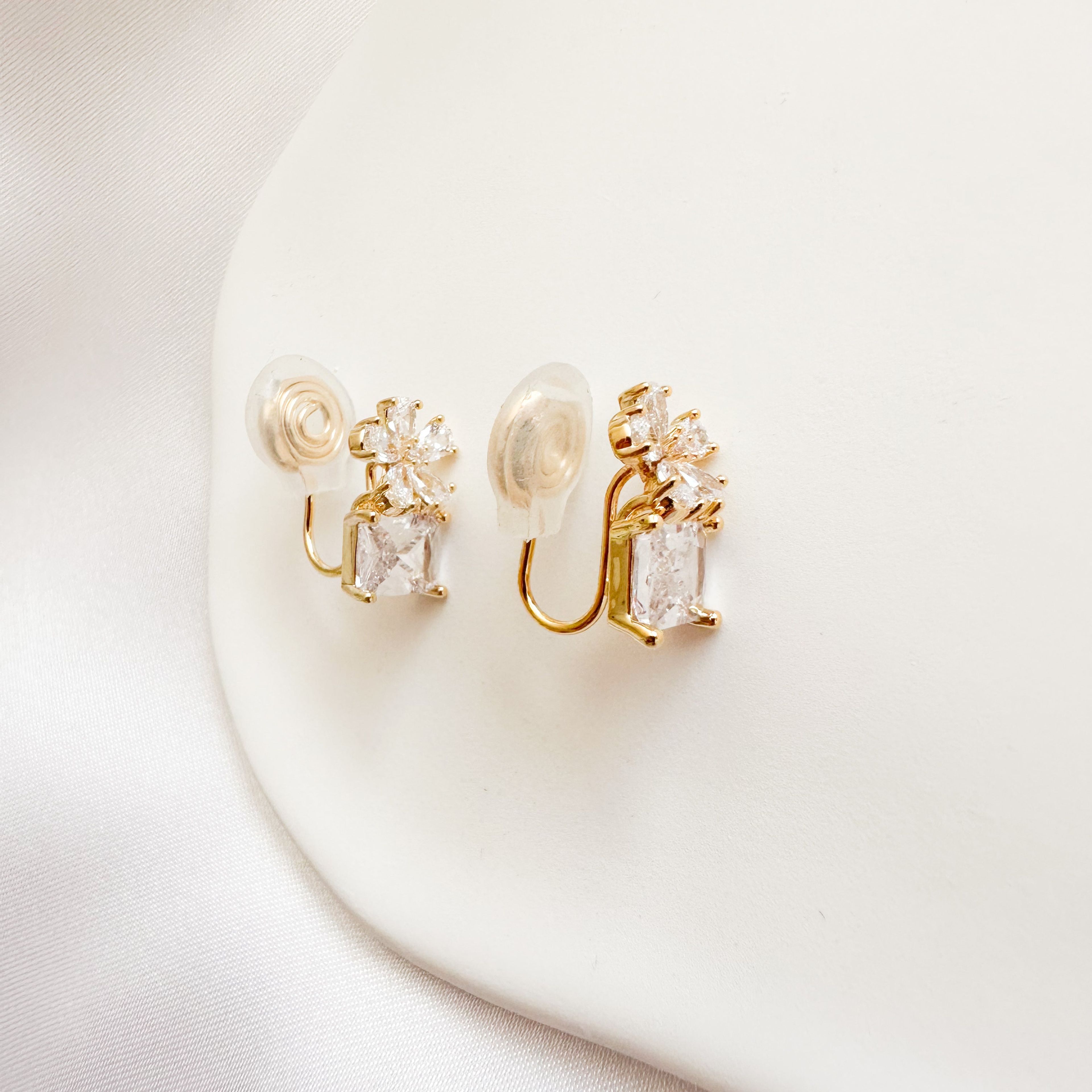 Gold Heather Clip-on Earrings