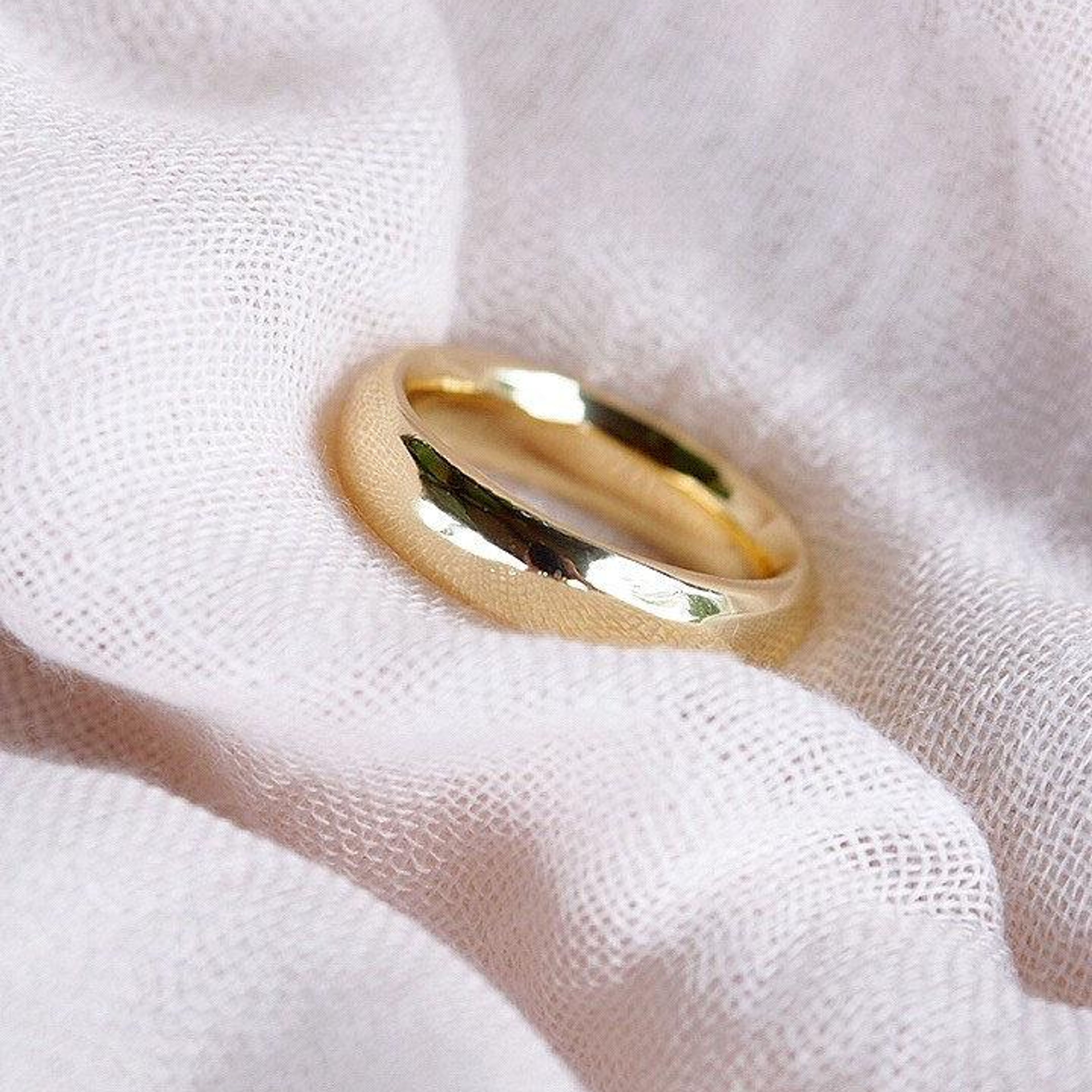 Sale - Gold Band Ring - Kahoni