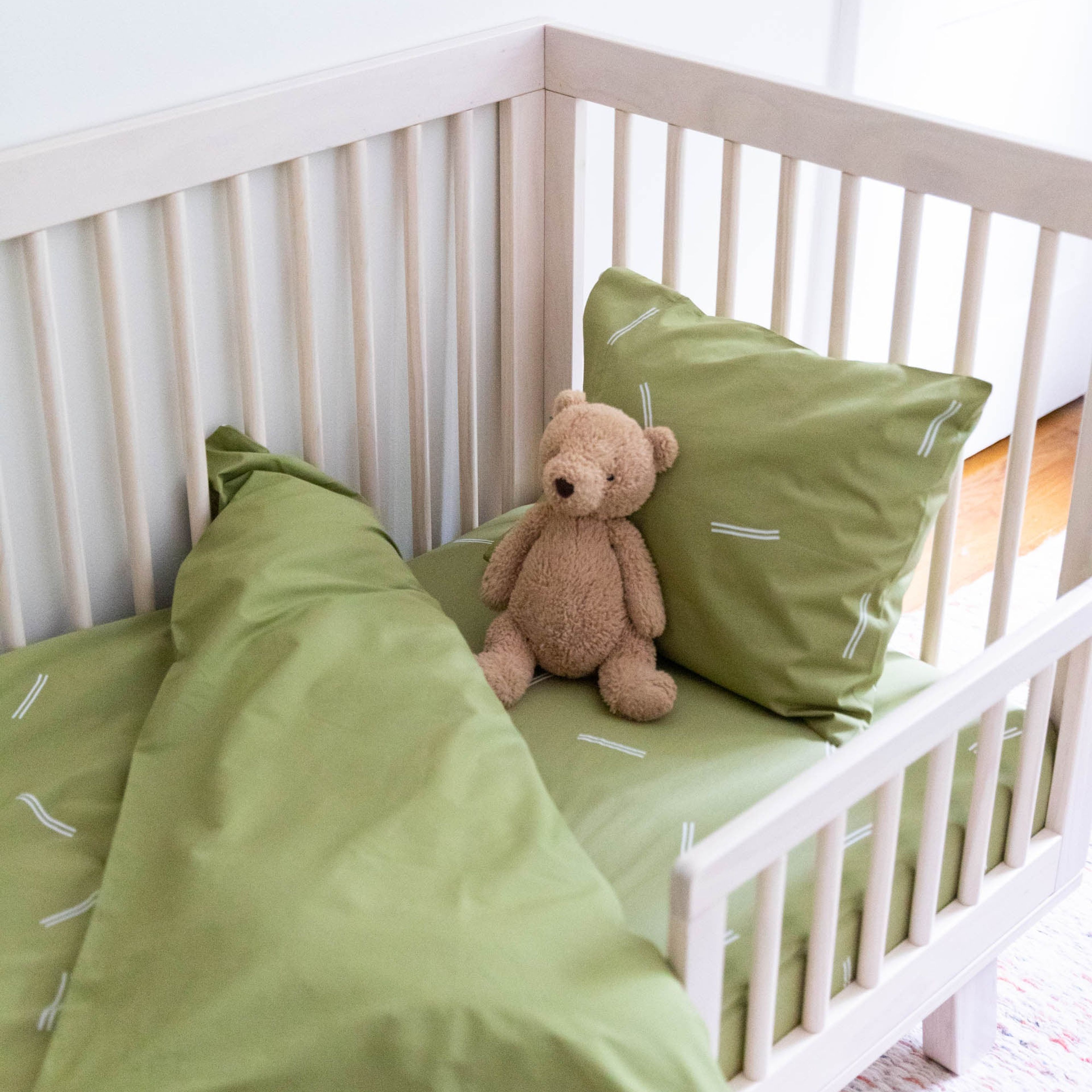Solid Color Toddler Bedding Set