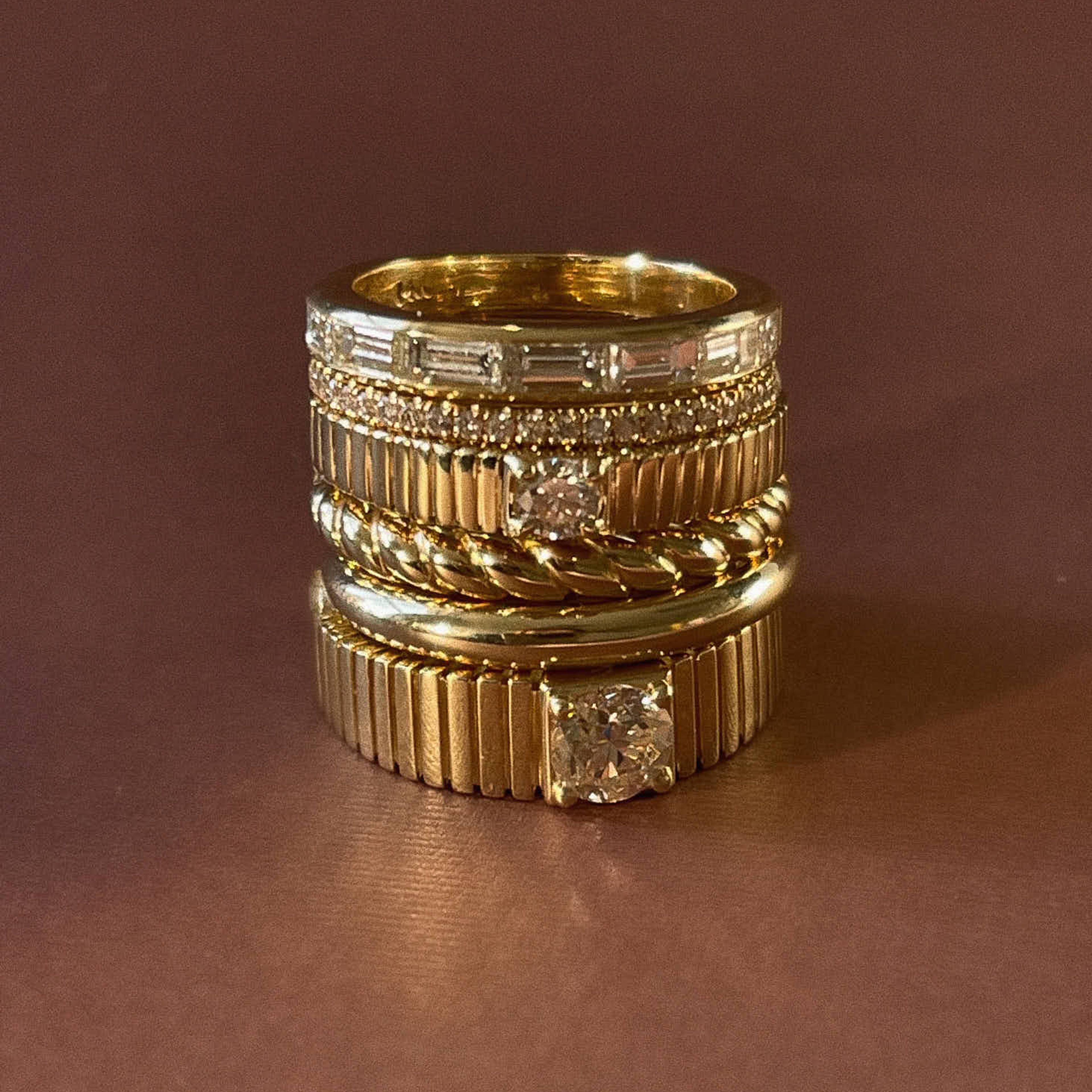 Solis Ribbed Ring Round Diamond 0.5 Carat