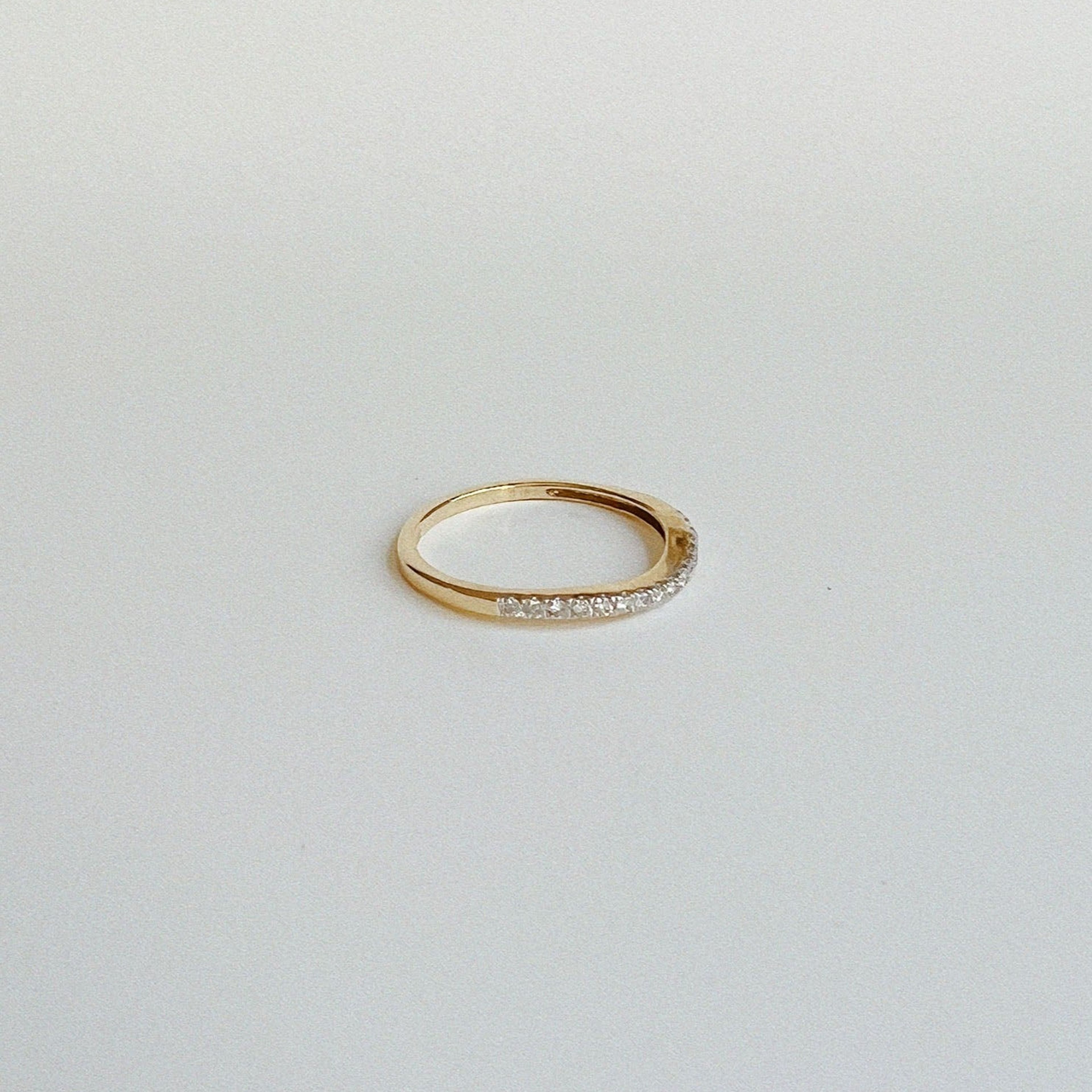 Vintage Curved Pavé Diamond Ring