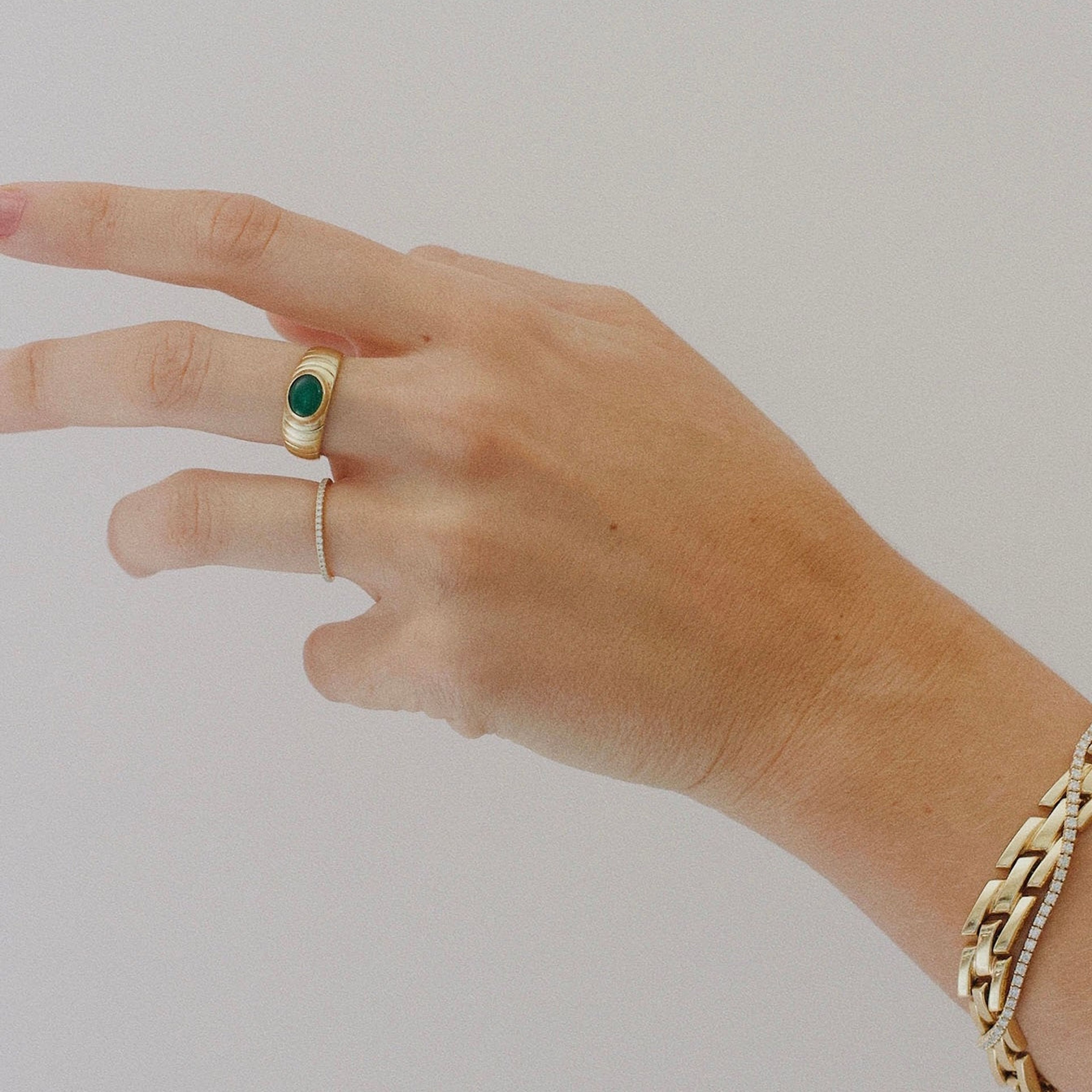 Vintage Ribbed Oval Jade Dome Ring