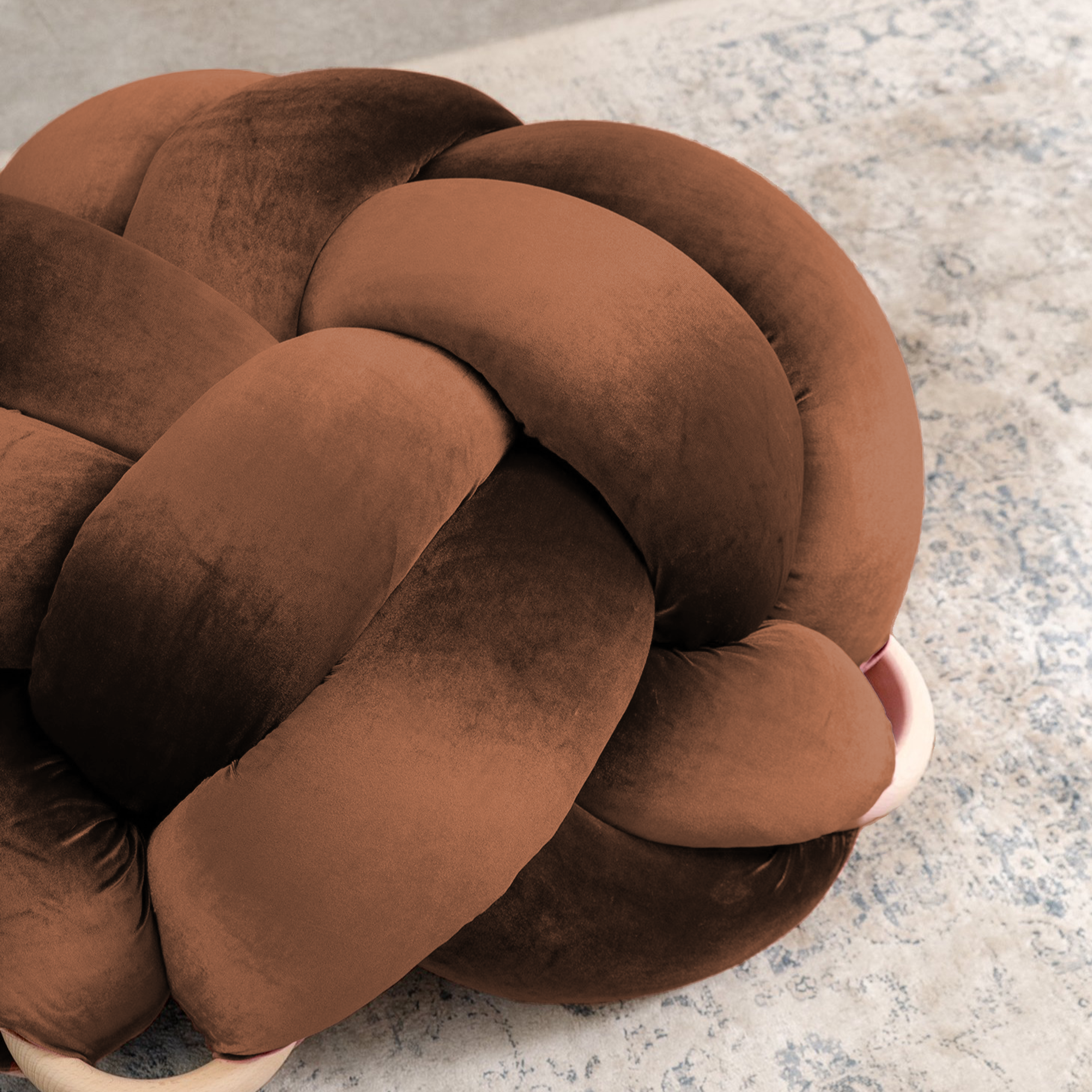 (M) Acorn Velvet Knot Floor Cushion