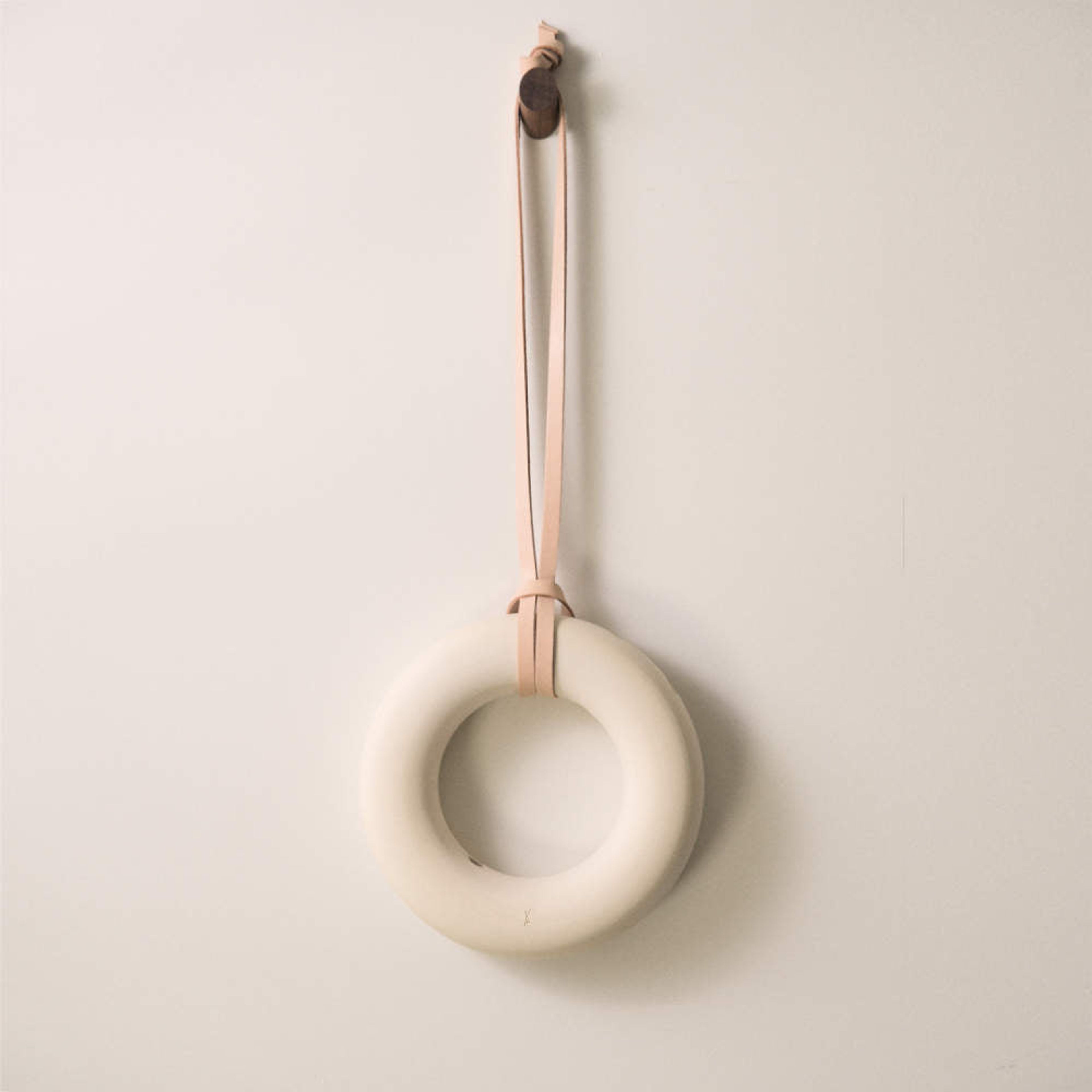 L'Impure - Hanging Ring Vase
