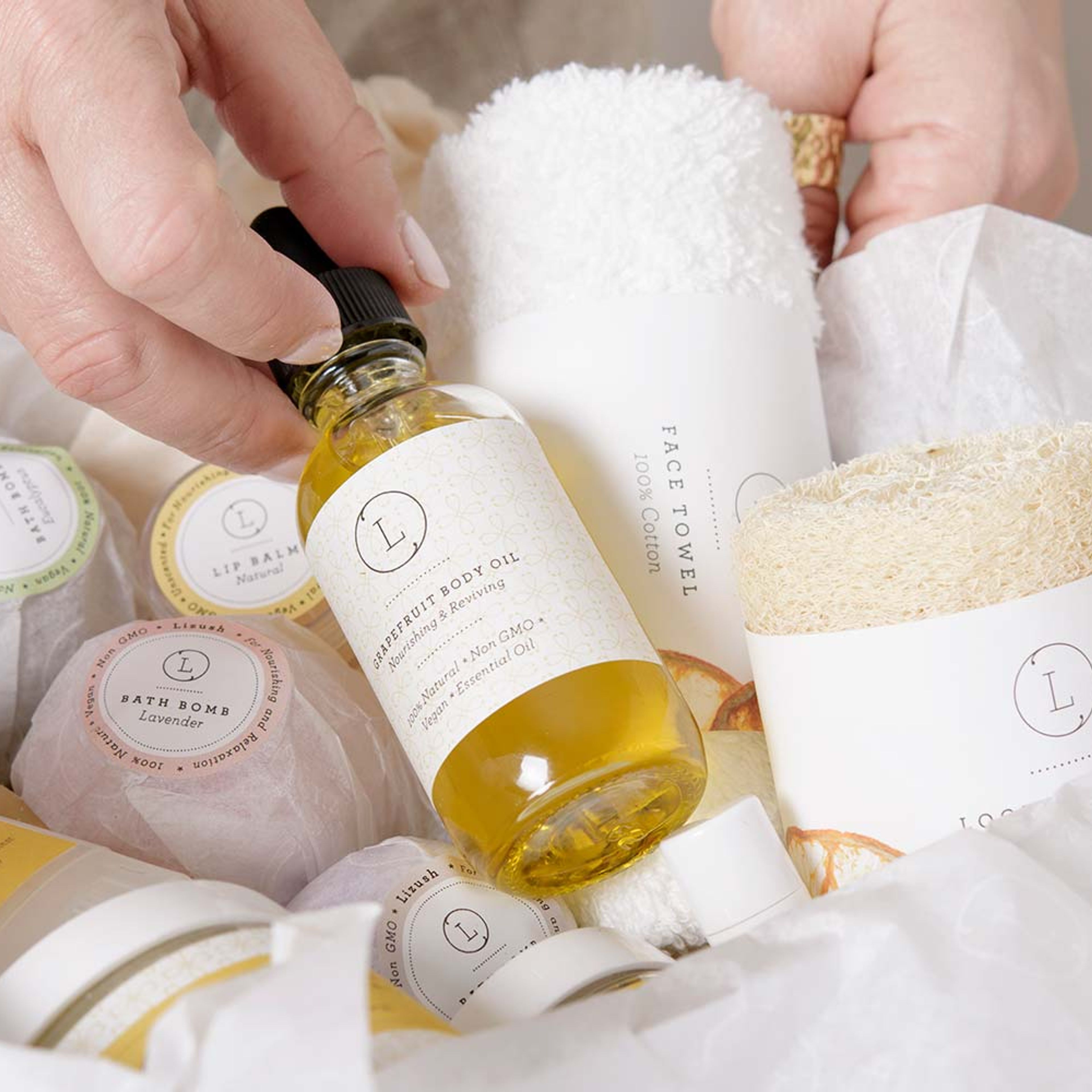 One year of self-care SUBSCRIPTION BOXES for WOMEN - Will be shipped every 3 months