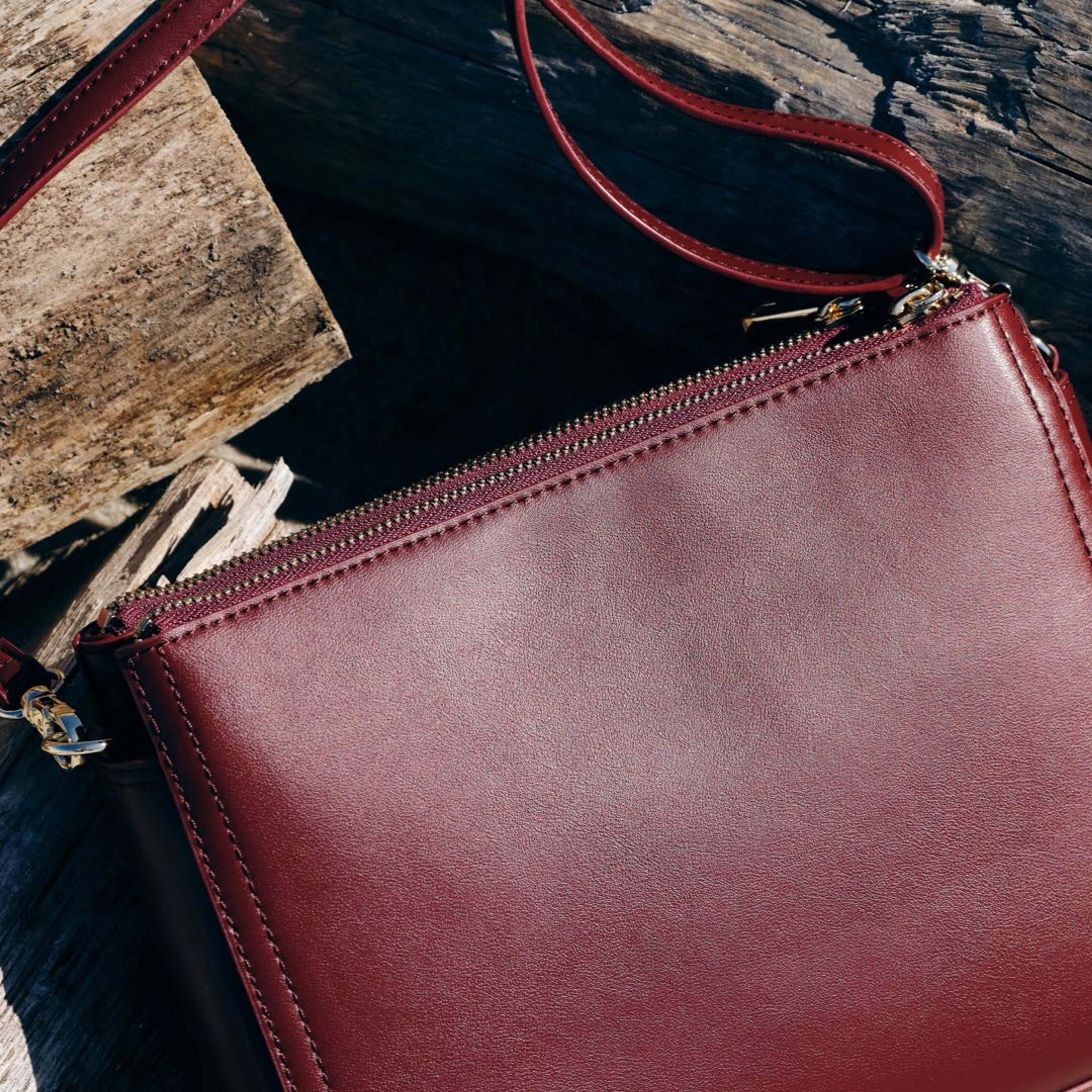 The Pearl - Cactus Leather - Burgundy / Gold / Camel