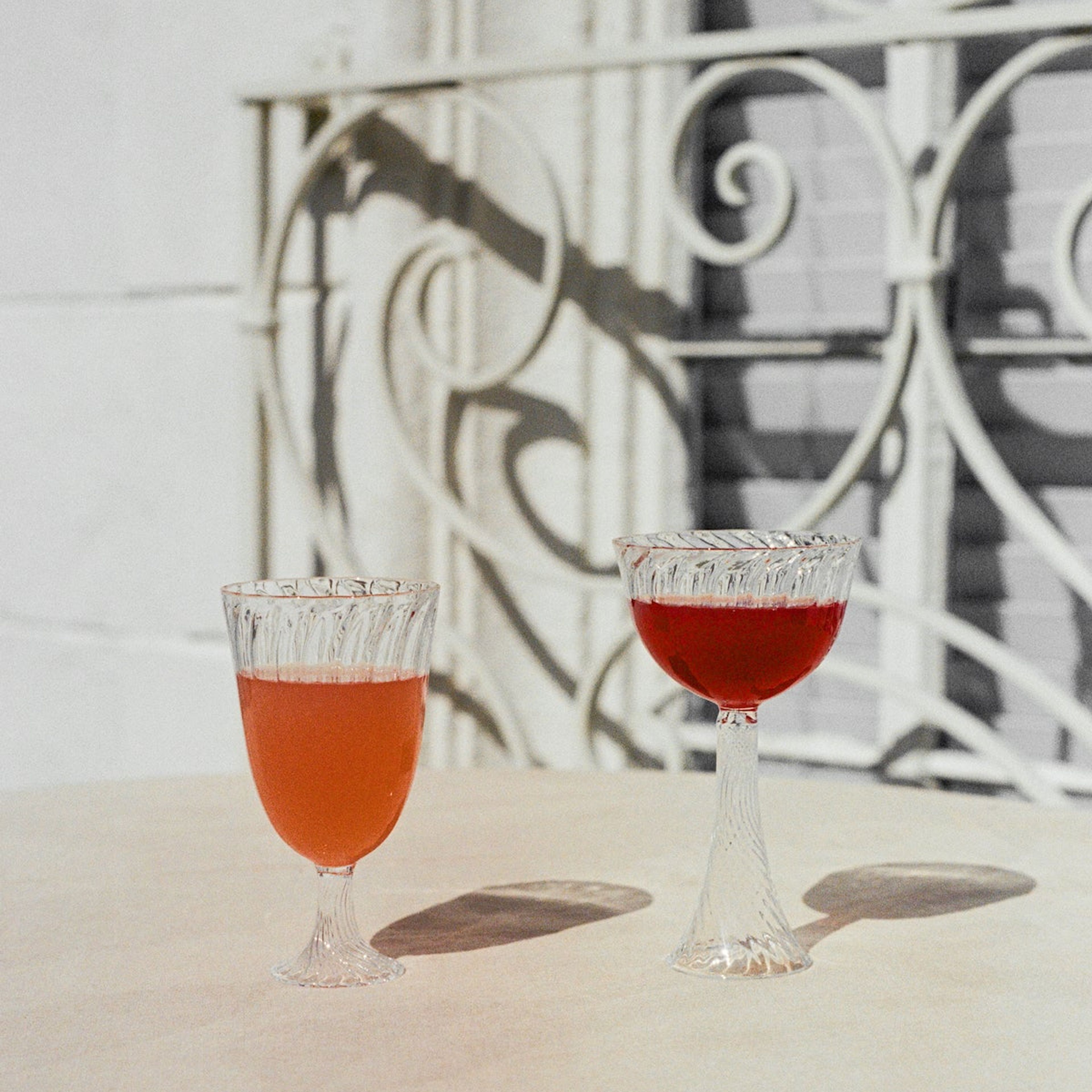 Datura Wine Glass