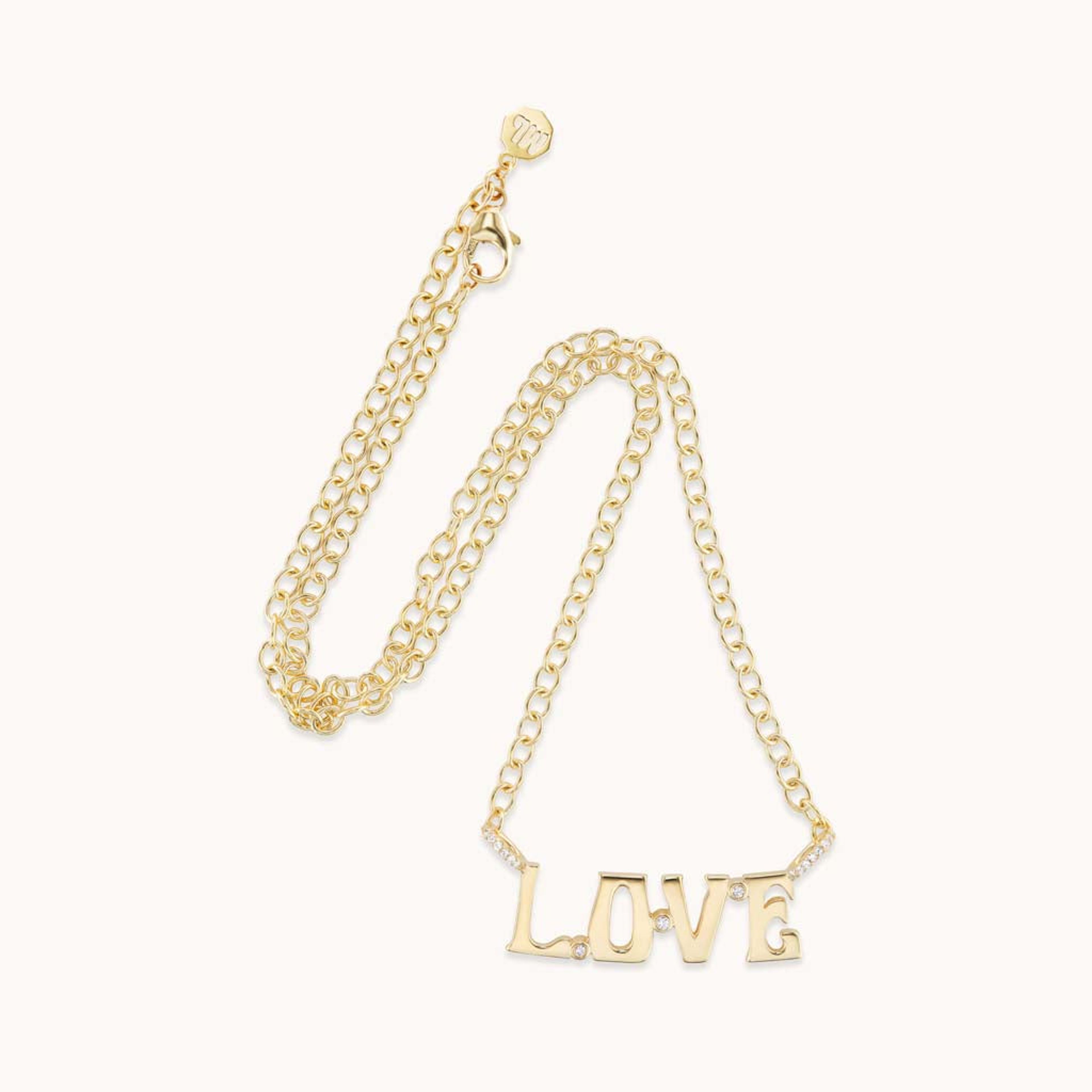 Nameplate Necklace "Love"