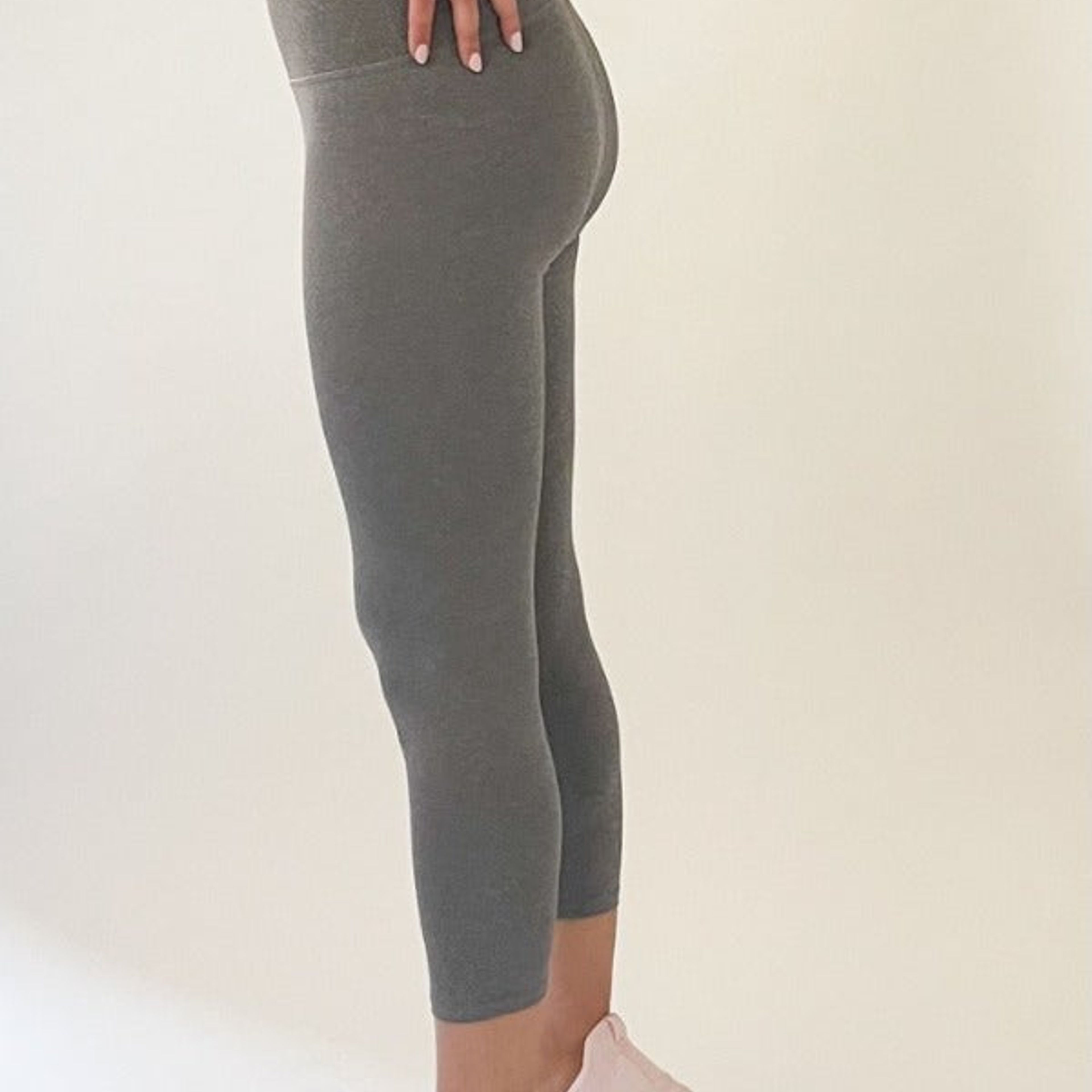 Smooth Duo Legging with Built-In Thong 21"