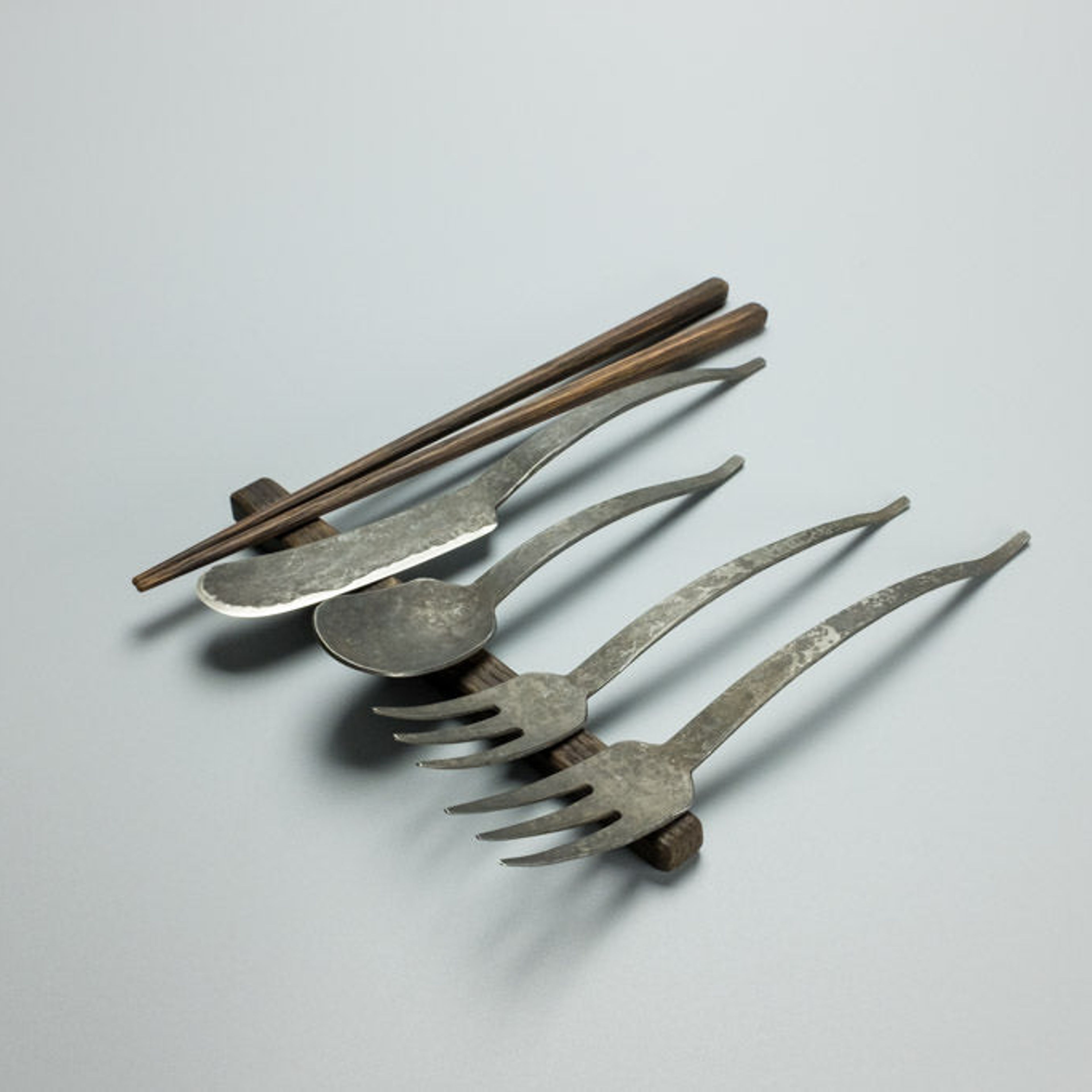 Oleole Flatware With Rest