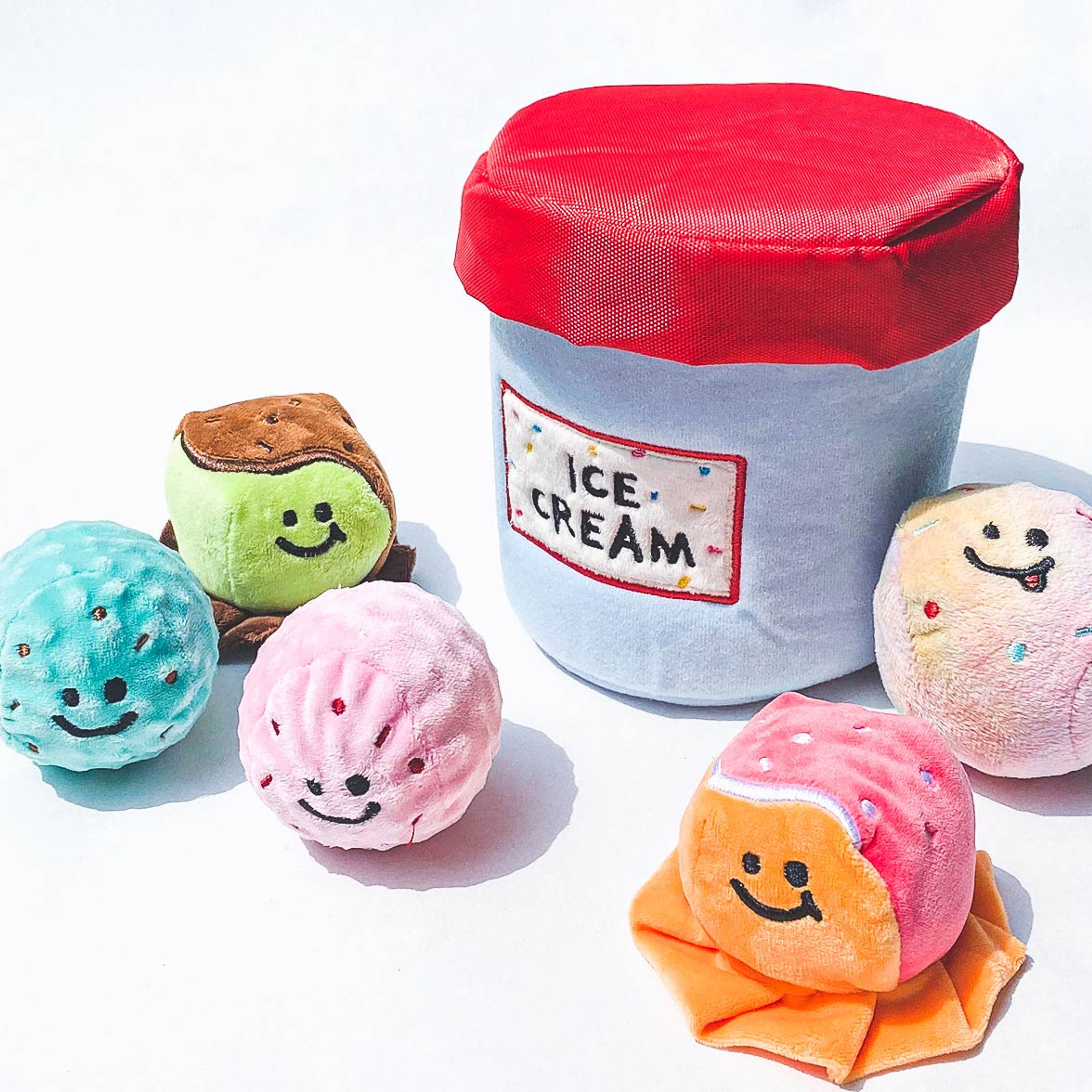 Ice Cream Bucket Hunting Toy Set