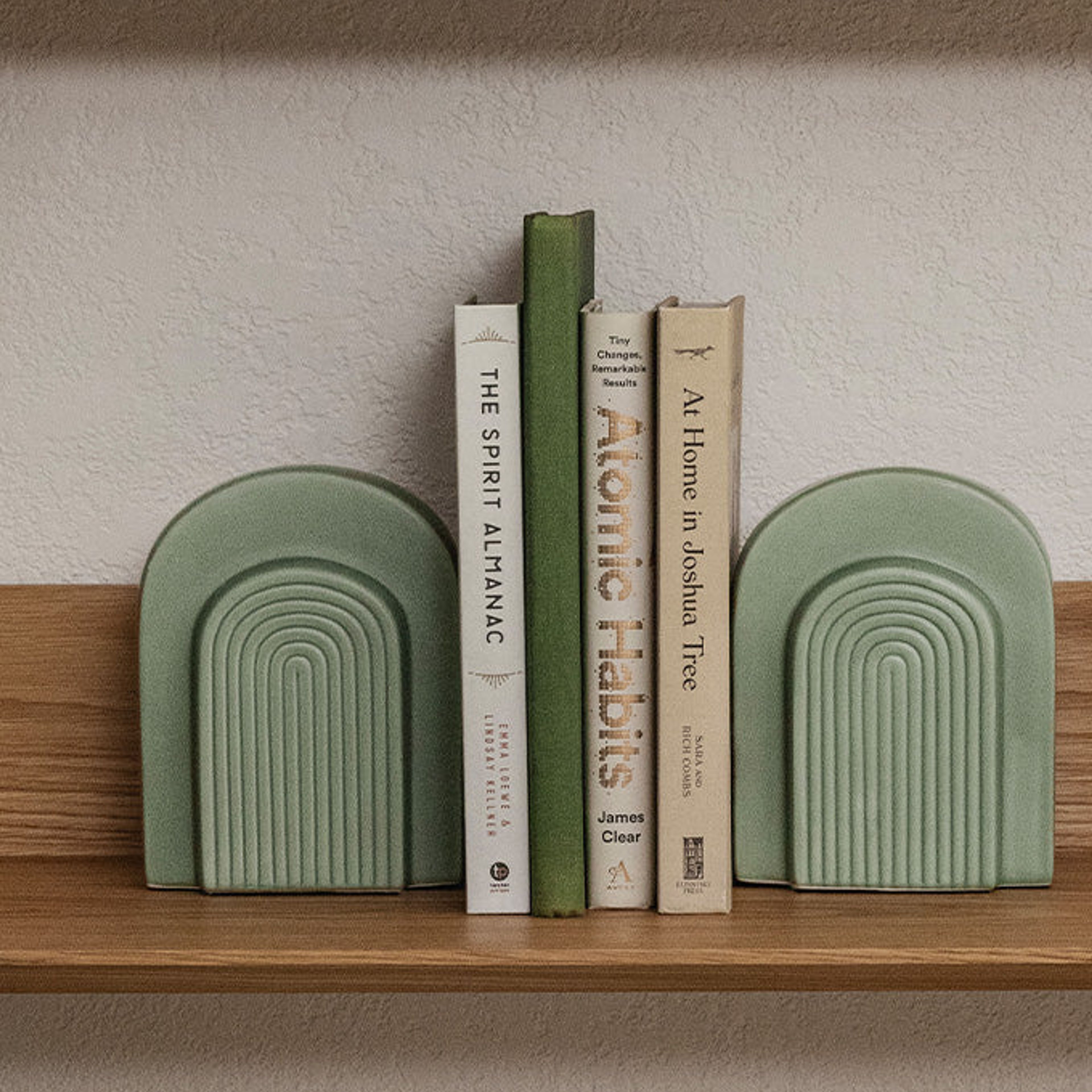 Ivy Ceramic Bookends