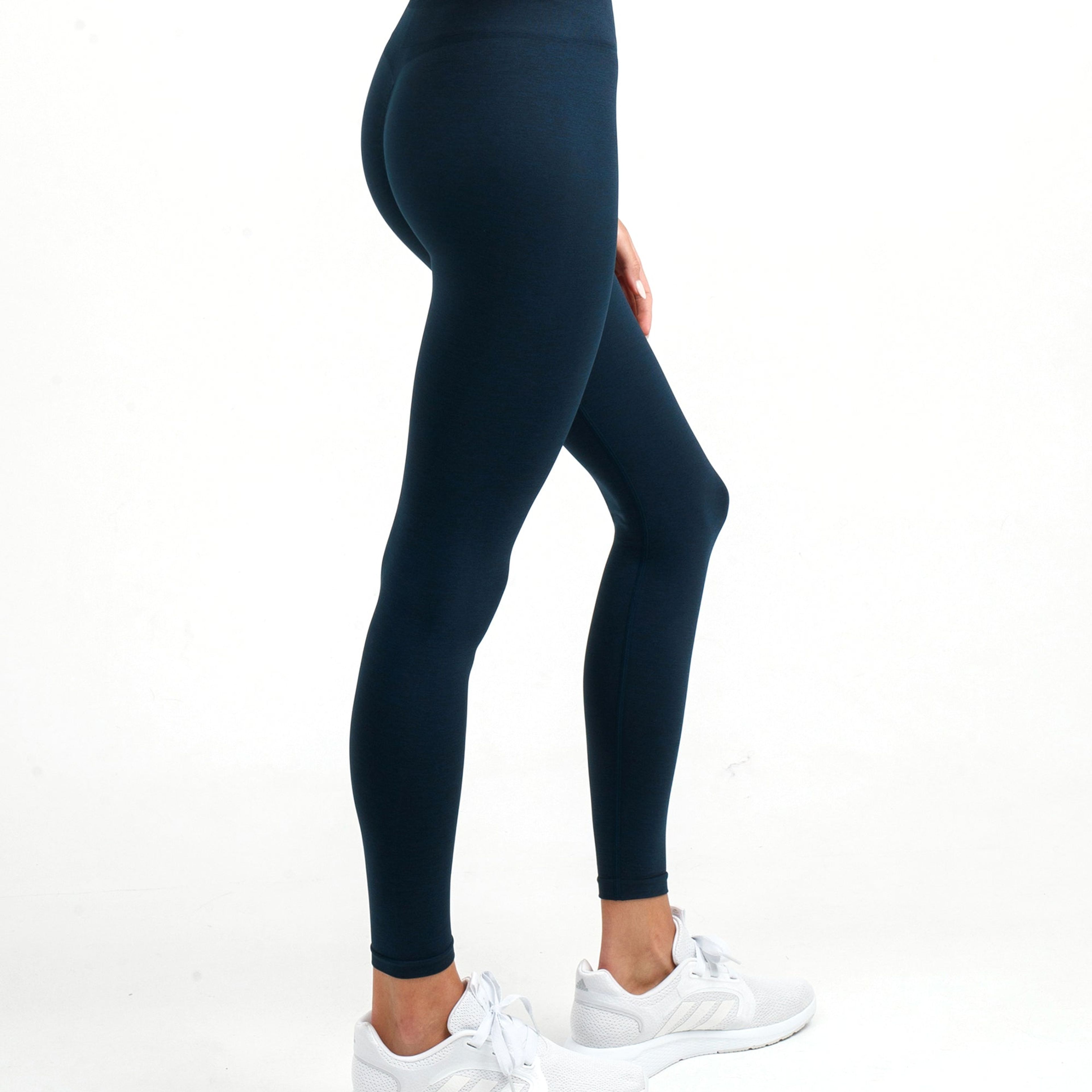 PAVOI ACTIVE Workout Leggings for Women | High Performance Seamless  Scrunch