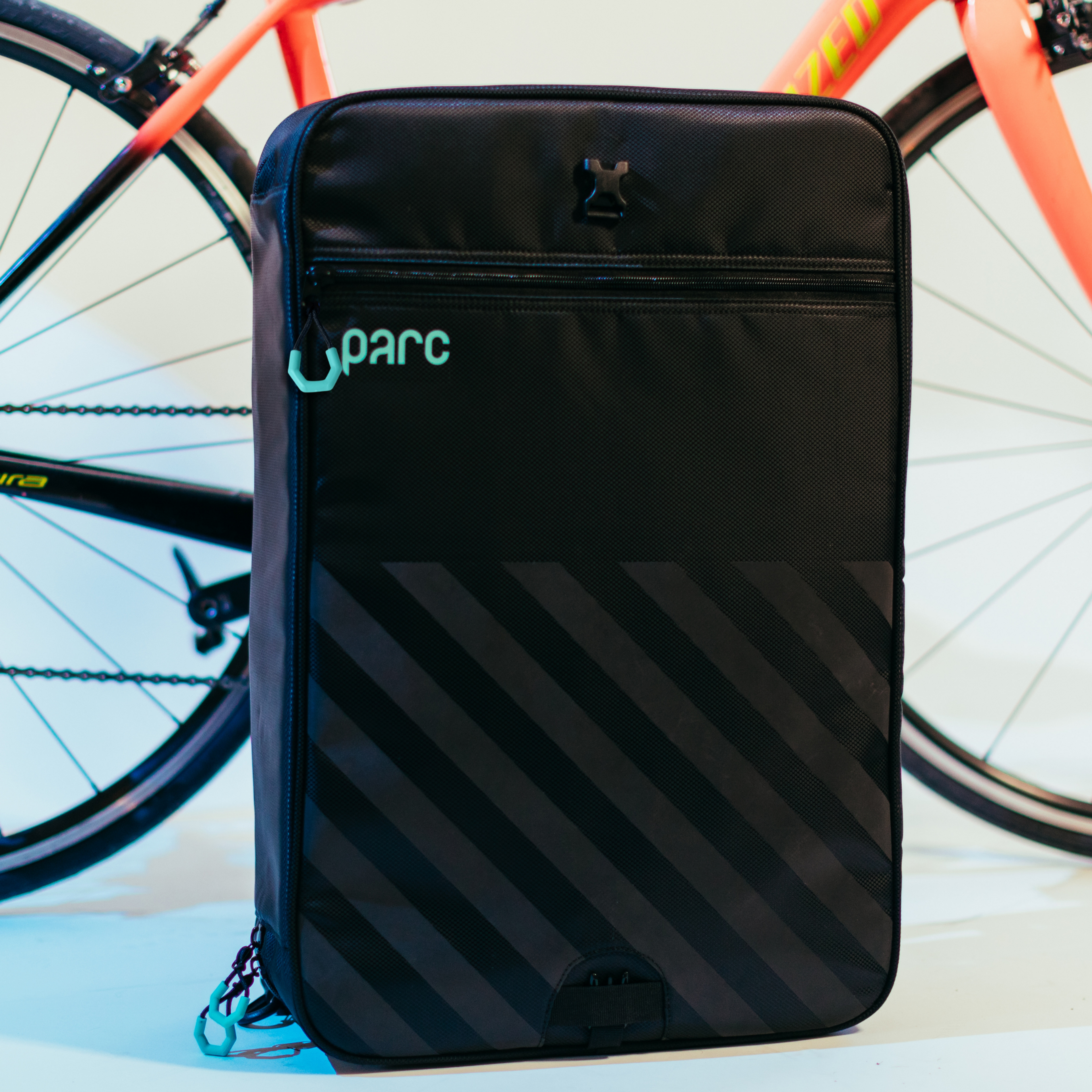 THE BAG - 20+ pockets and features for cyclists.