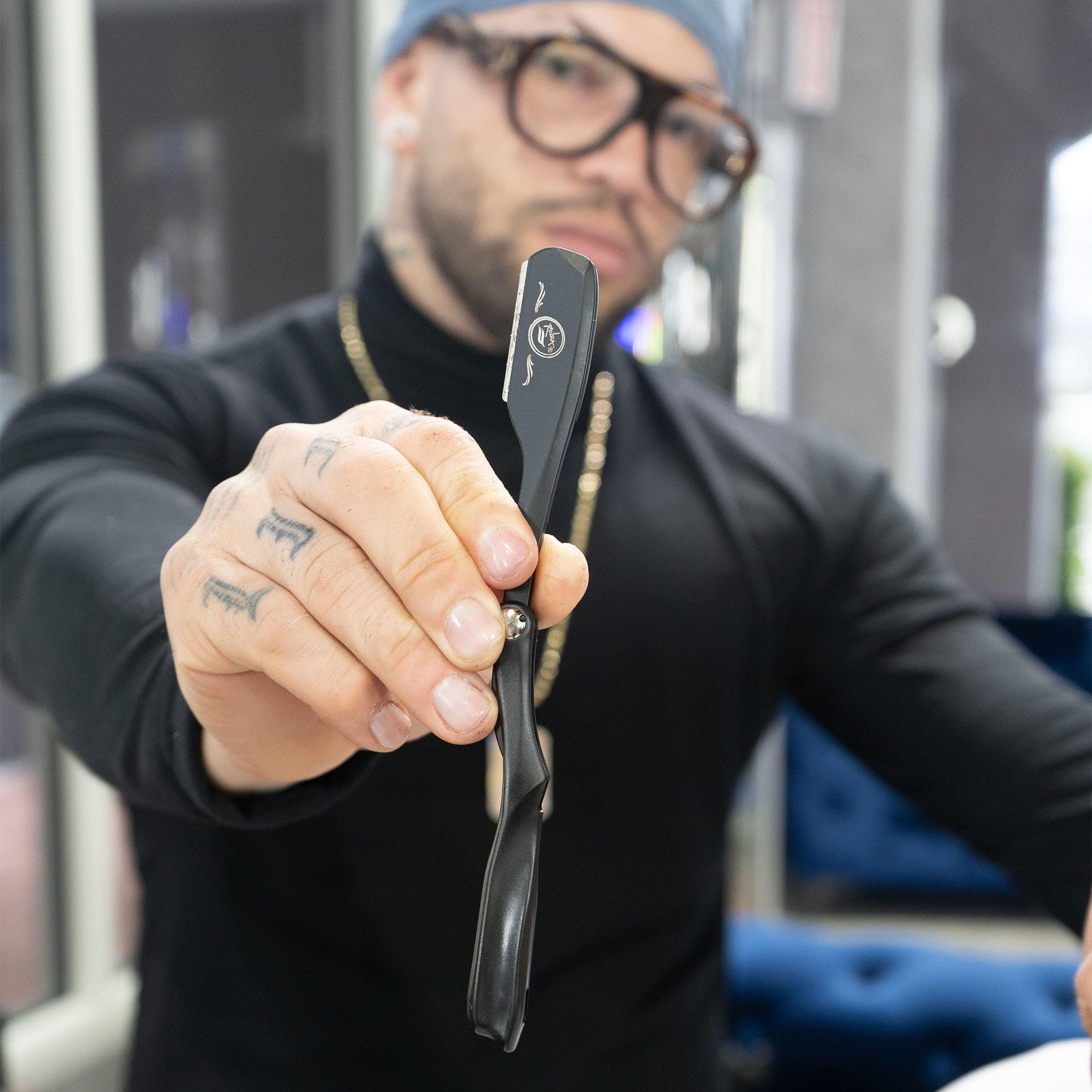 Rolda - Clutch Straight Edge Barber Razor for Shaving | Stainless Steel, Lightweight
