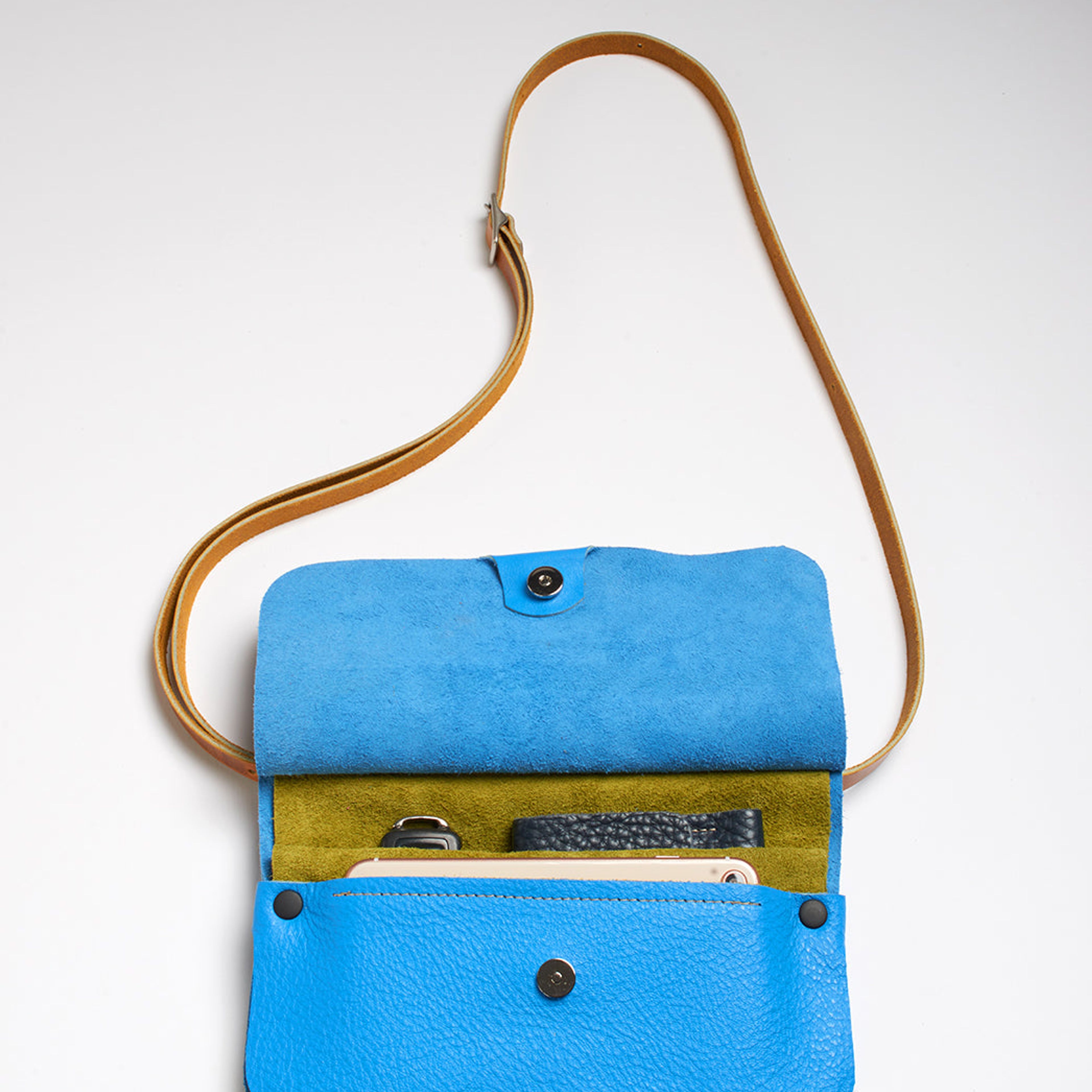 The Novella bag - Sky blue leather