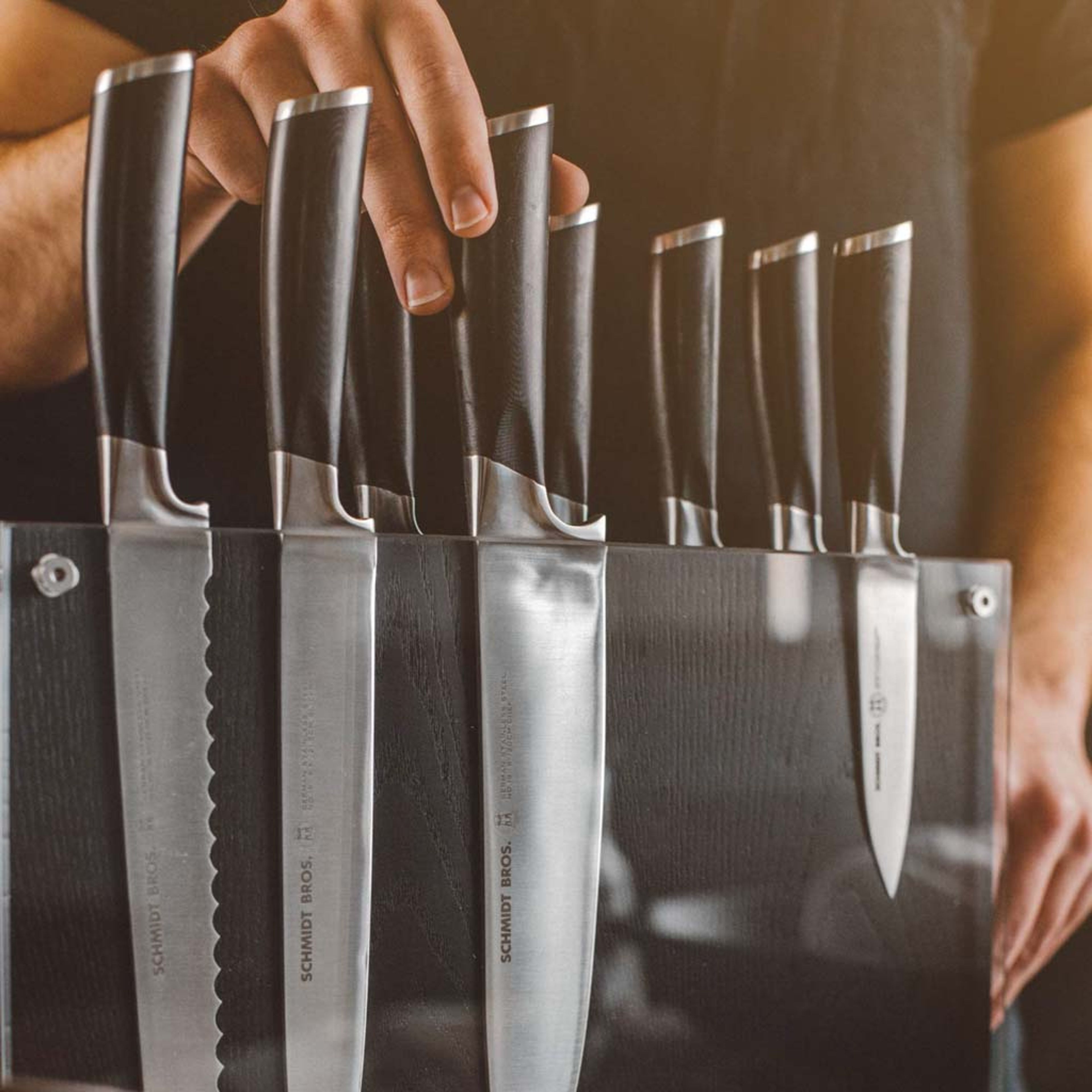Black Downtown Magnetic Knife Block