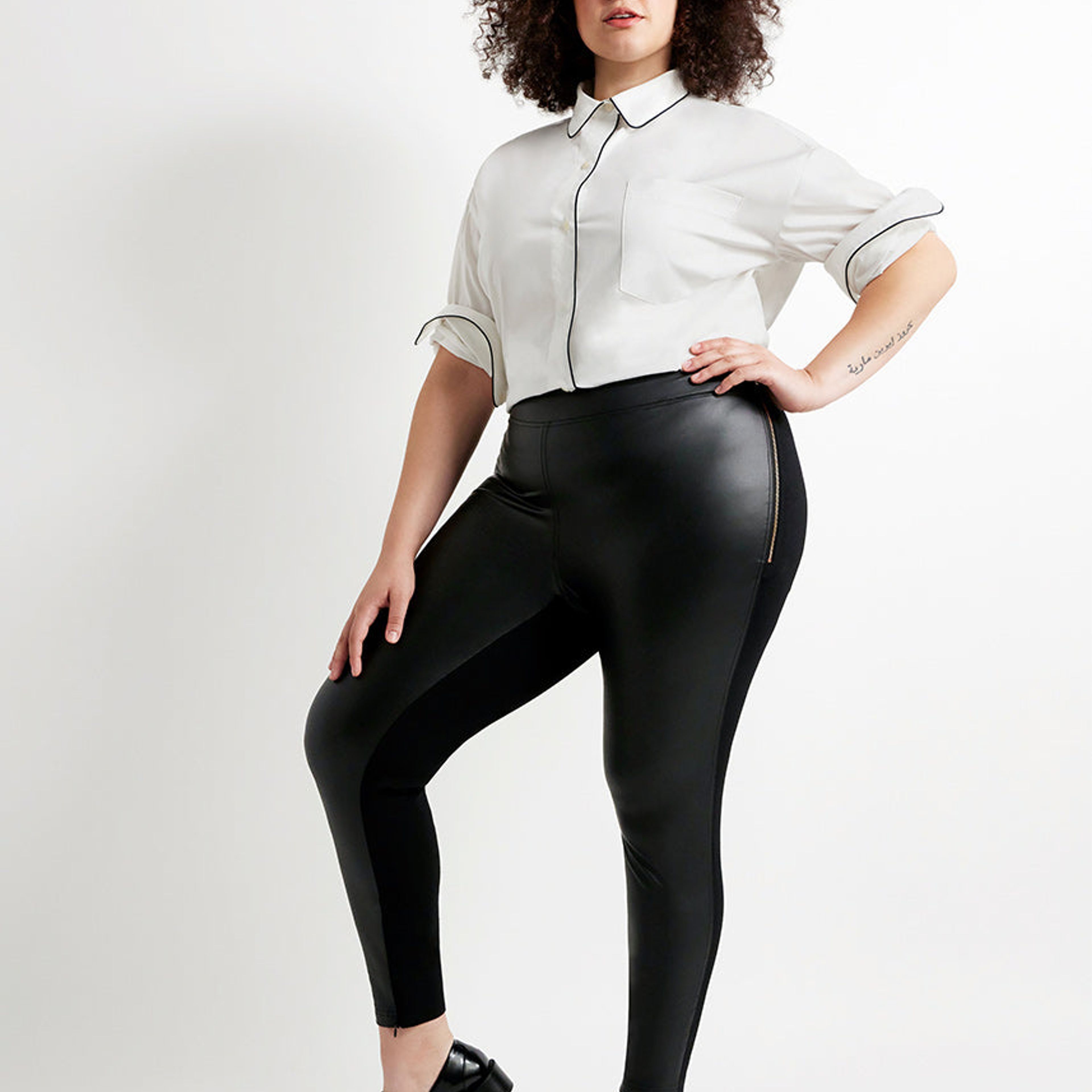 CRZ YOGA Matte Faux Leather Leggings for Women 28'' - High Waisted Stretch  Pleat