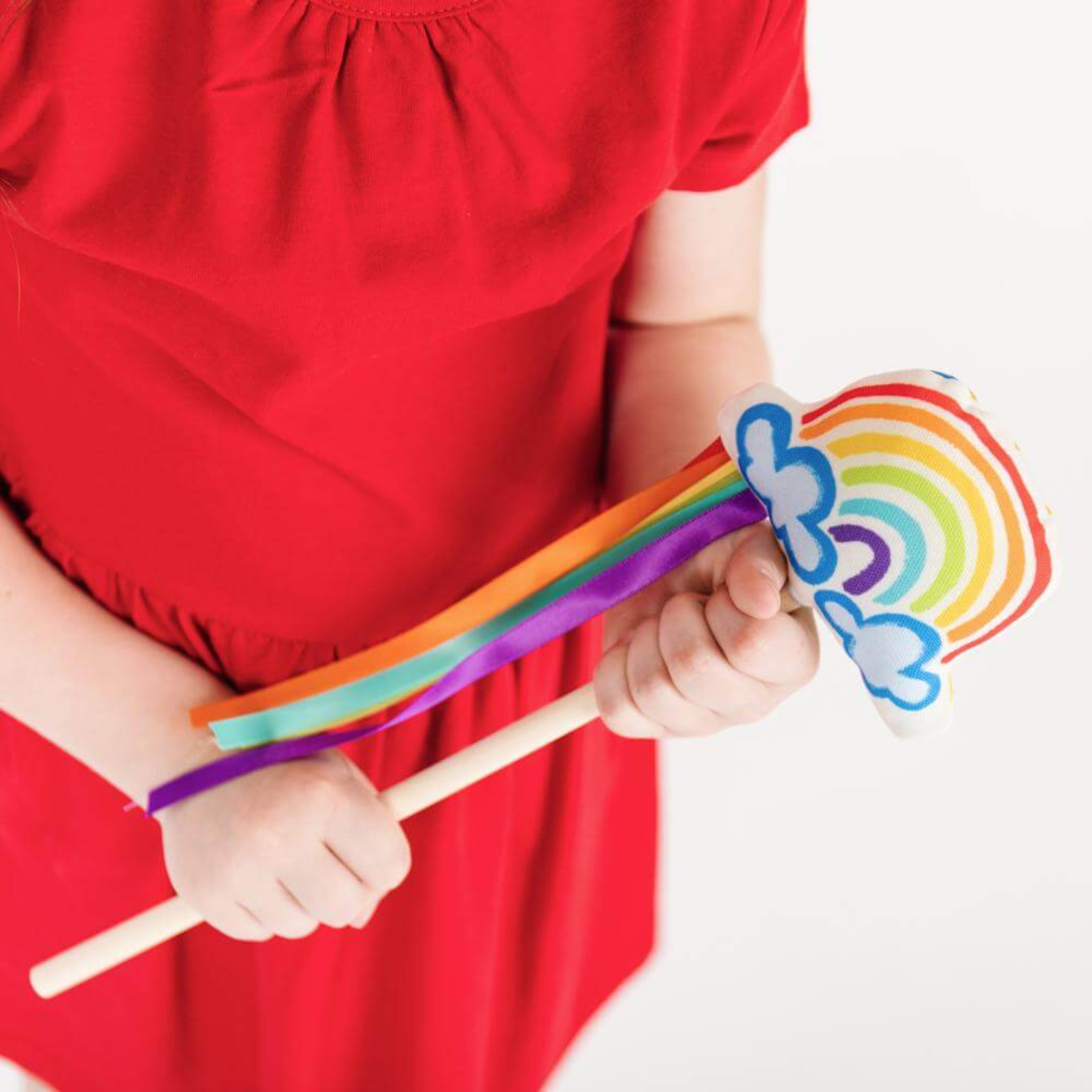 Magic Wand Toy Rainbow: "My niece loves it. Very pretty!"