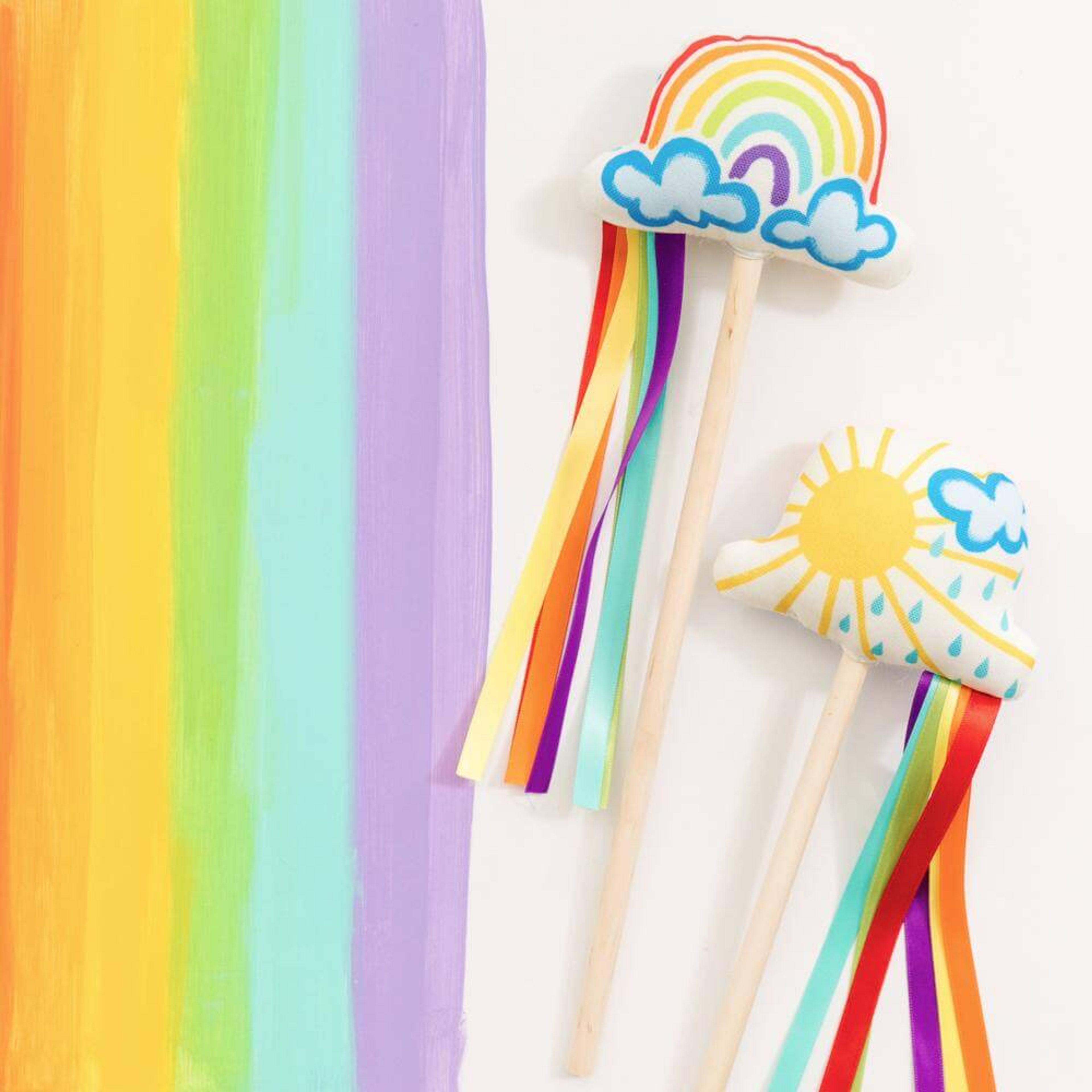 Magic Wand Toy Rainbow: "My niece loves it. Very pretty!"