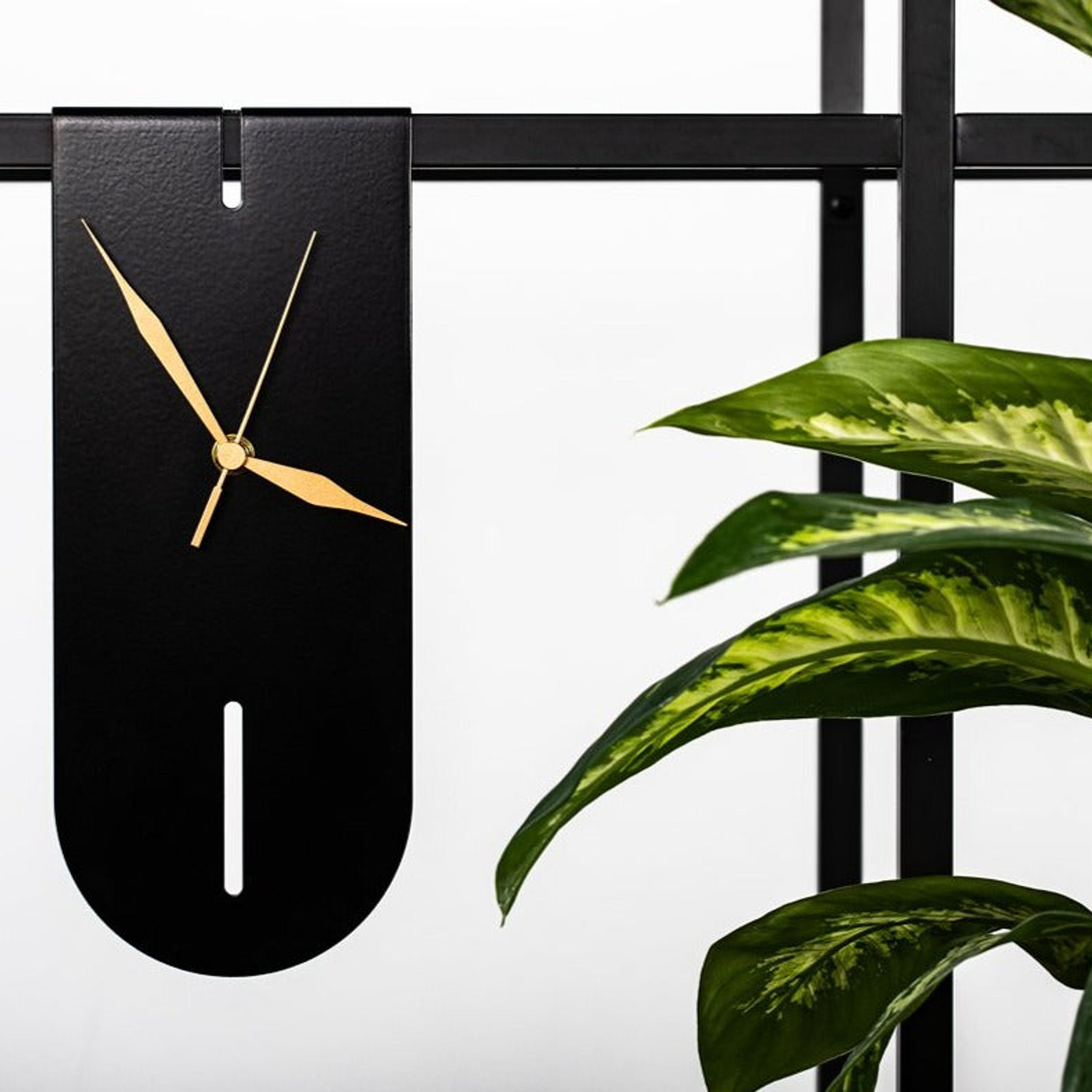 BLACK SALVADOR - Melting Vertical Clock for Shelf