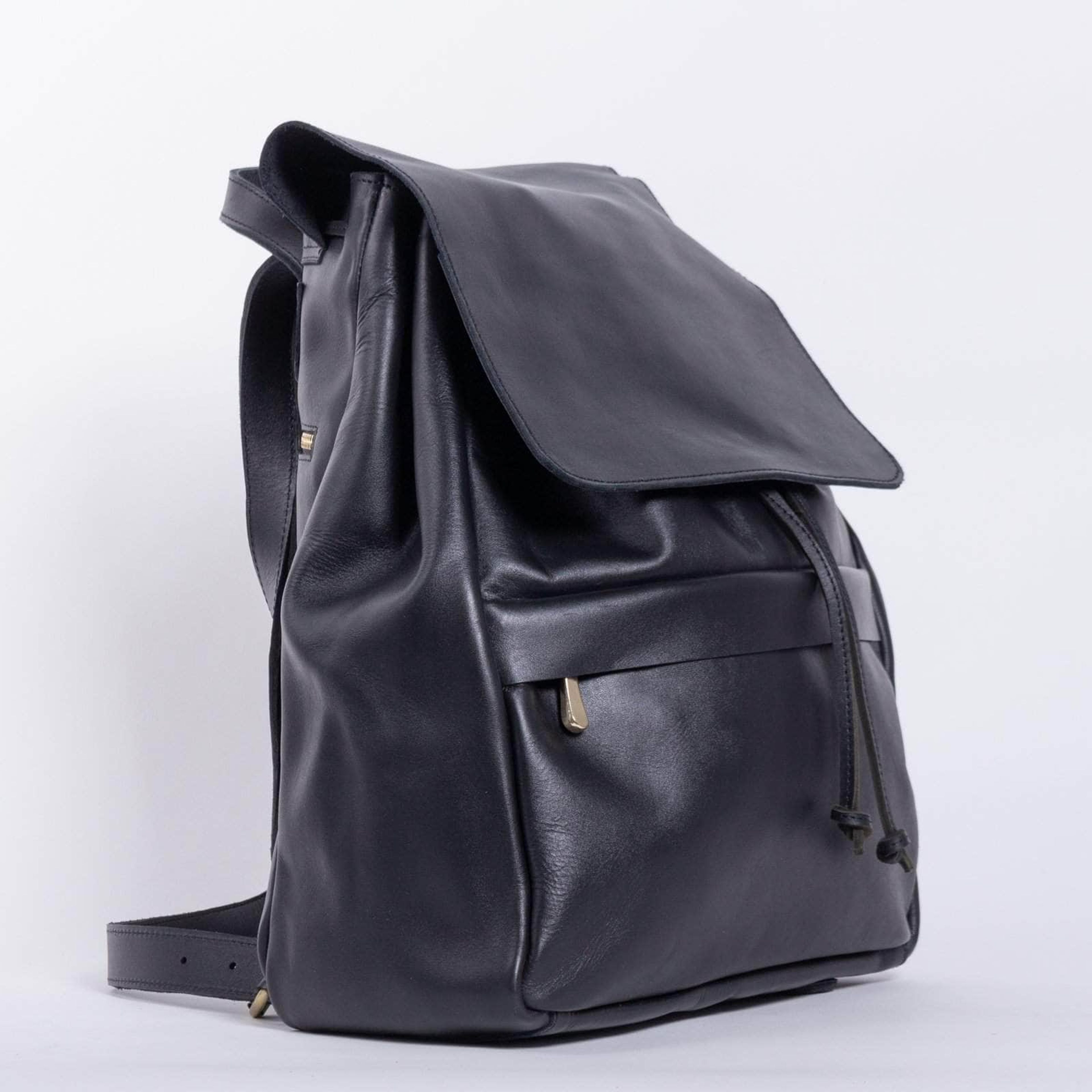 Enku Leather Backpack - Black