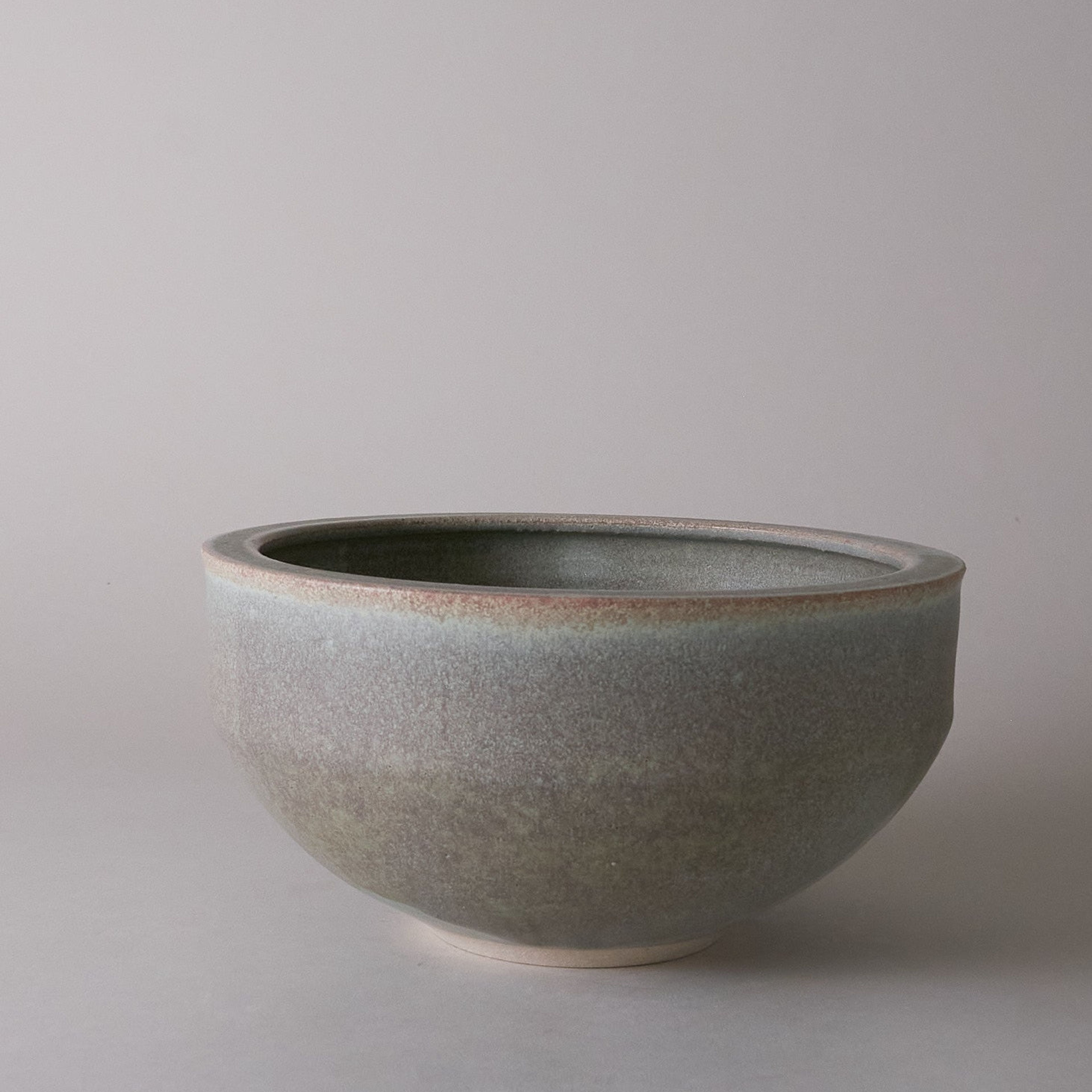 Small Ledge Series Bowl in Mineral