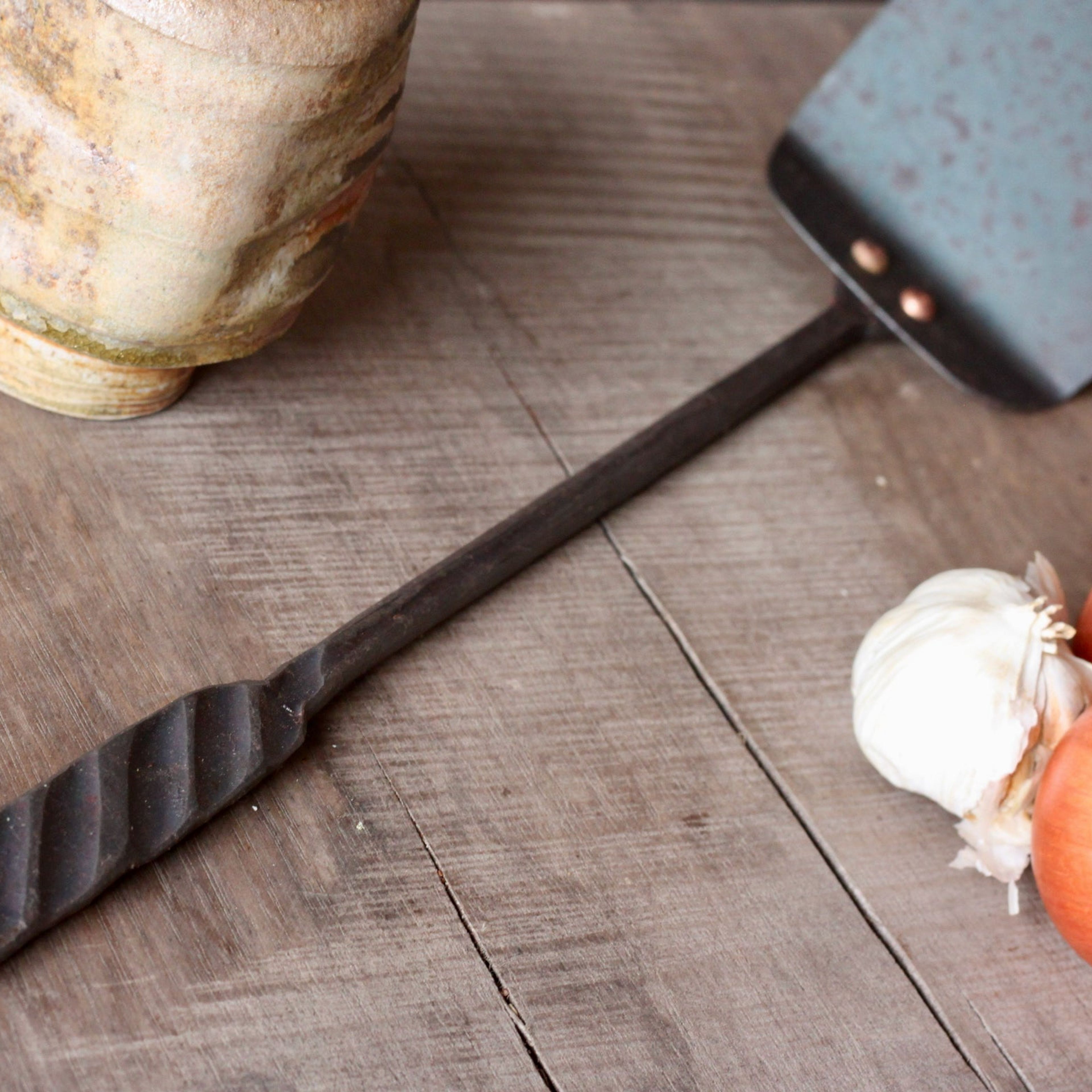 Grilling Spatula: "Grill-Marked" Handle